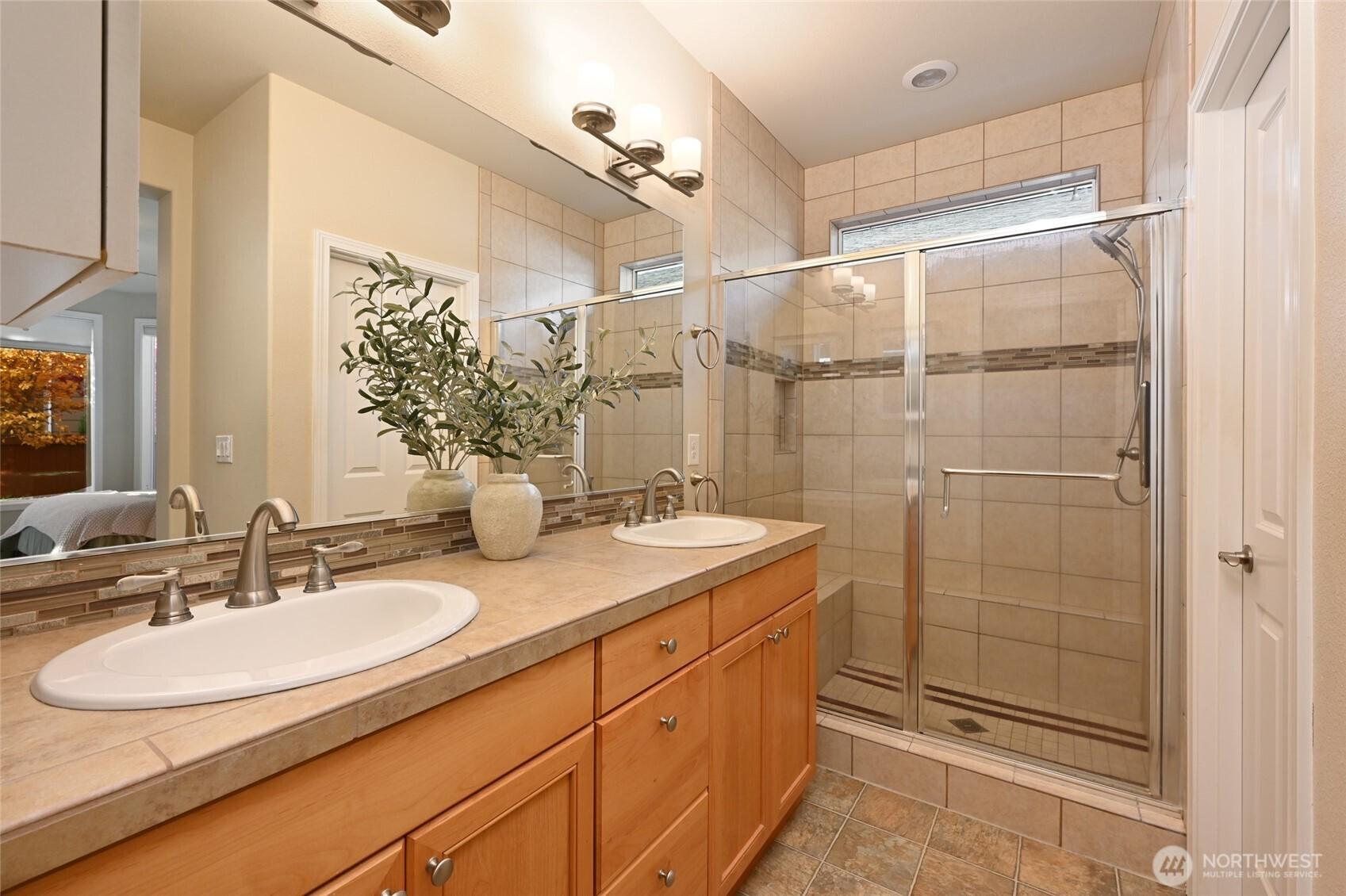 OLYMPIA, Washington, 98516, United States, 3 Bedrooms Bedrooms, ,2 BathroomsBathrooms,Residential,For Sale,1991092