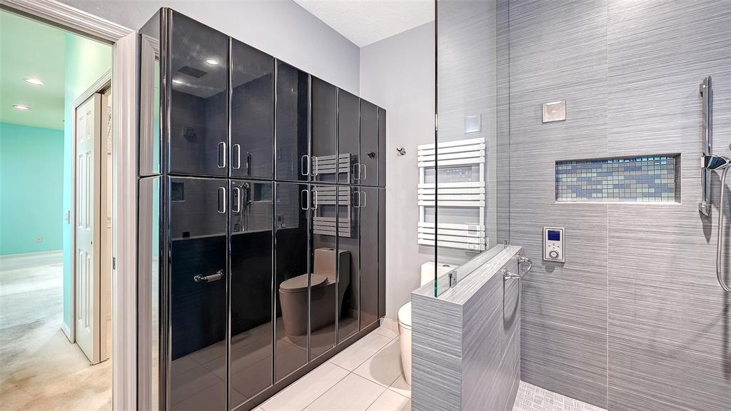 Sarasota, Florida, 34243, United States, 3 Bedrooms Bedrooms, ,2 BathroomsBathrooms,Residential,For Sale,1998856