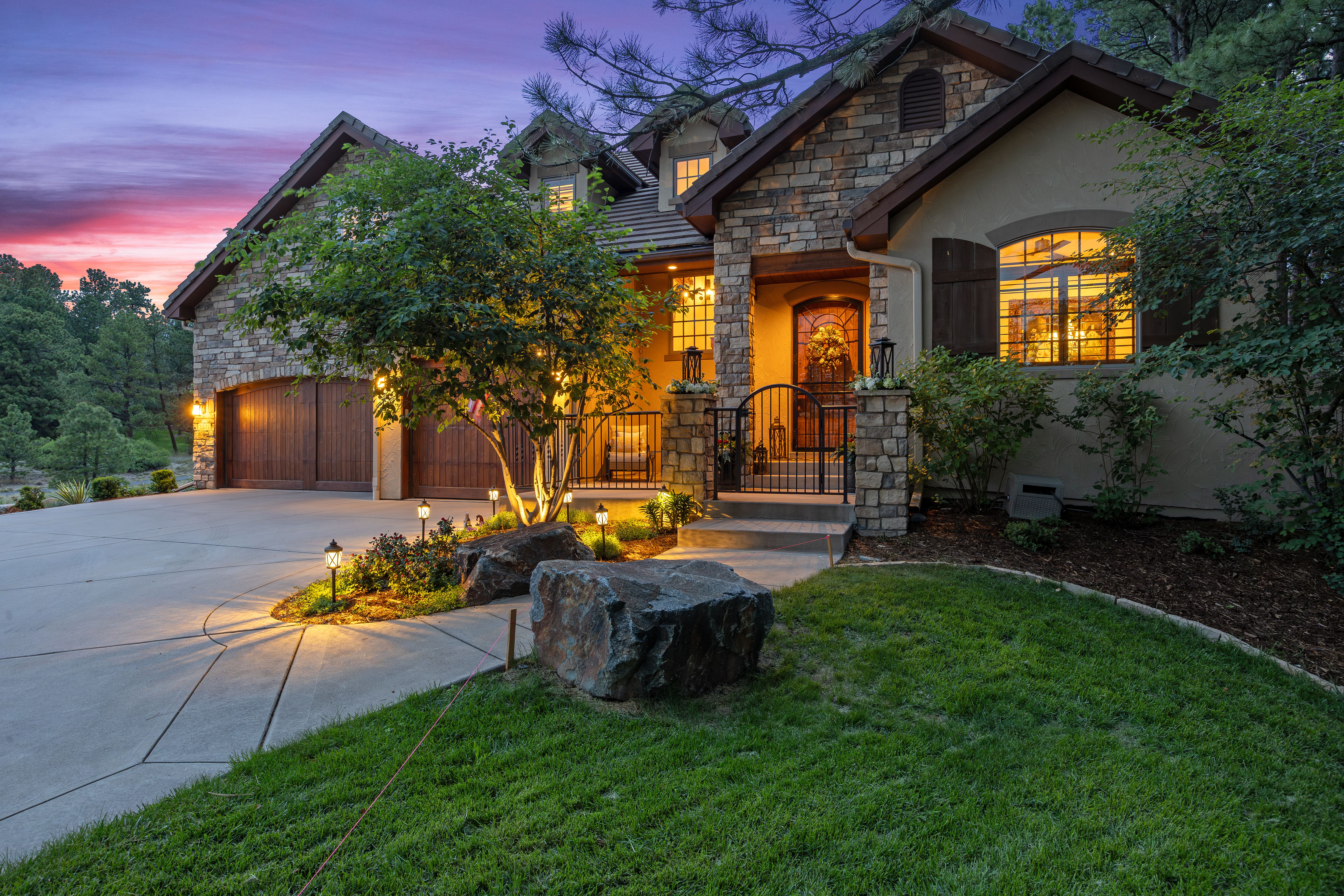  Luxury, No-Maintenance Living with Main-Floor Primary in Castle Pines Village - 物件實景