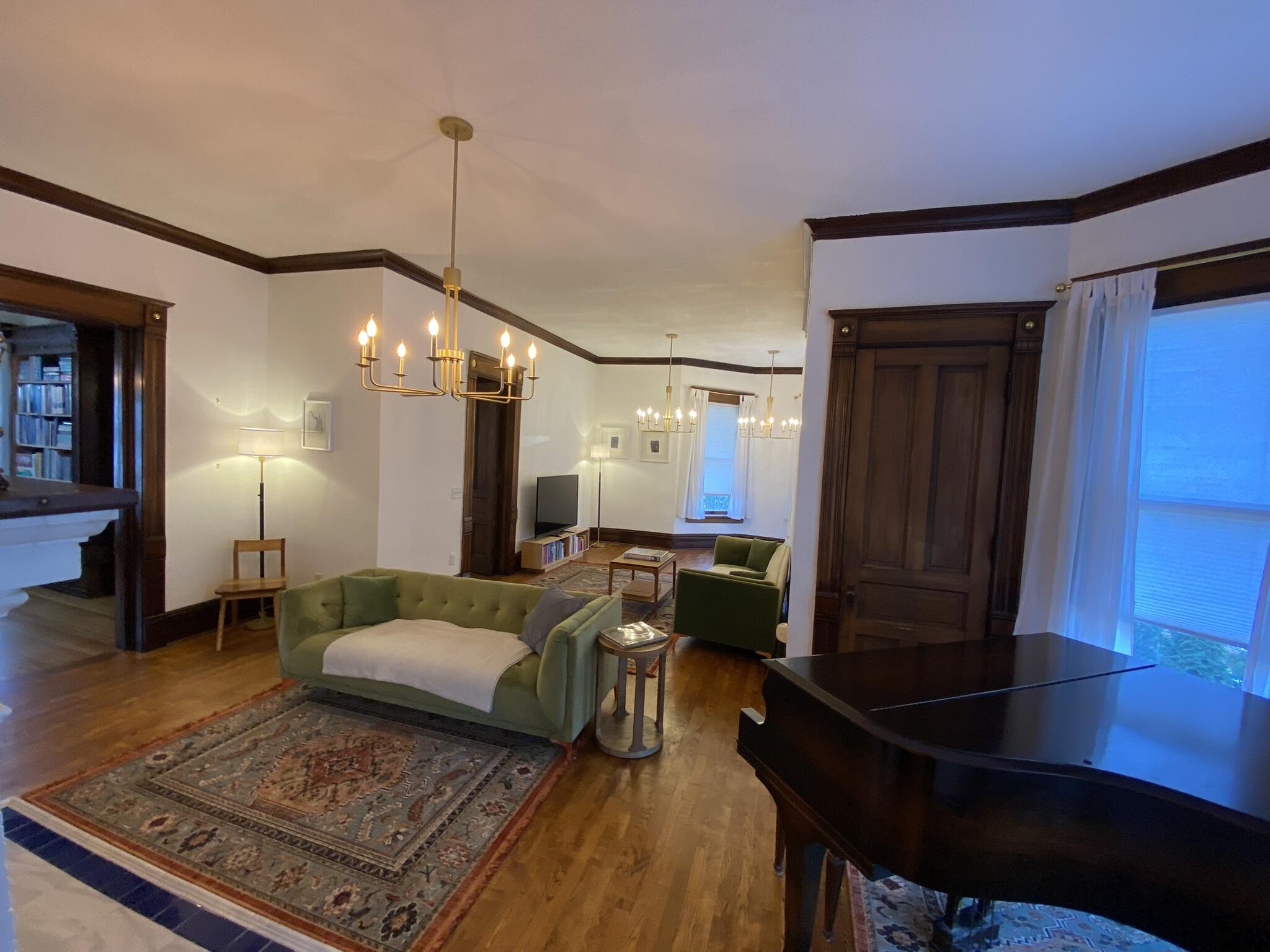La Crosse, Wisconsin, 54601, United States, 6 Bedrooms Bedrooms, ,5 BathroomsBathrooms,Residential,For Sale,2018389