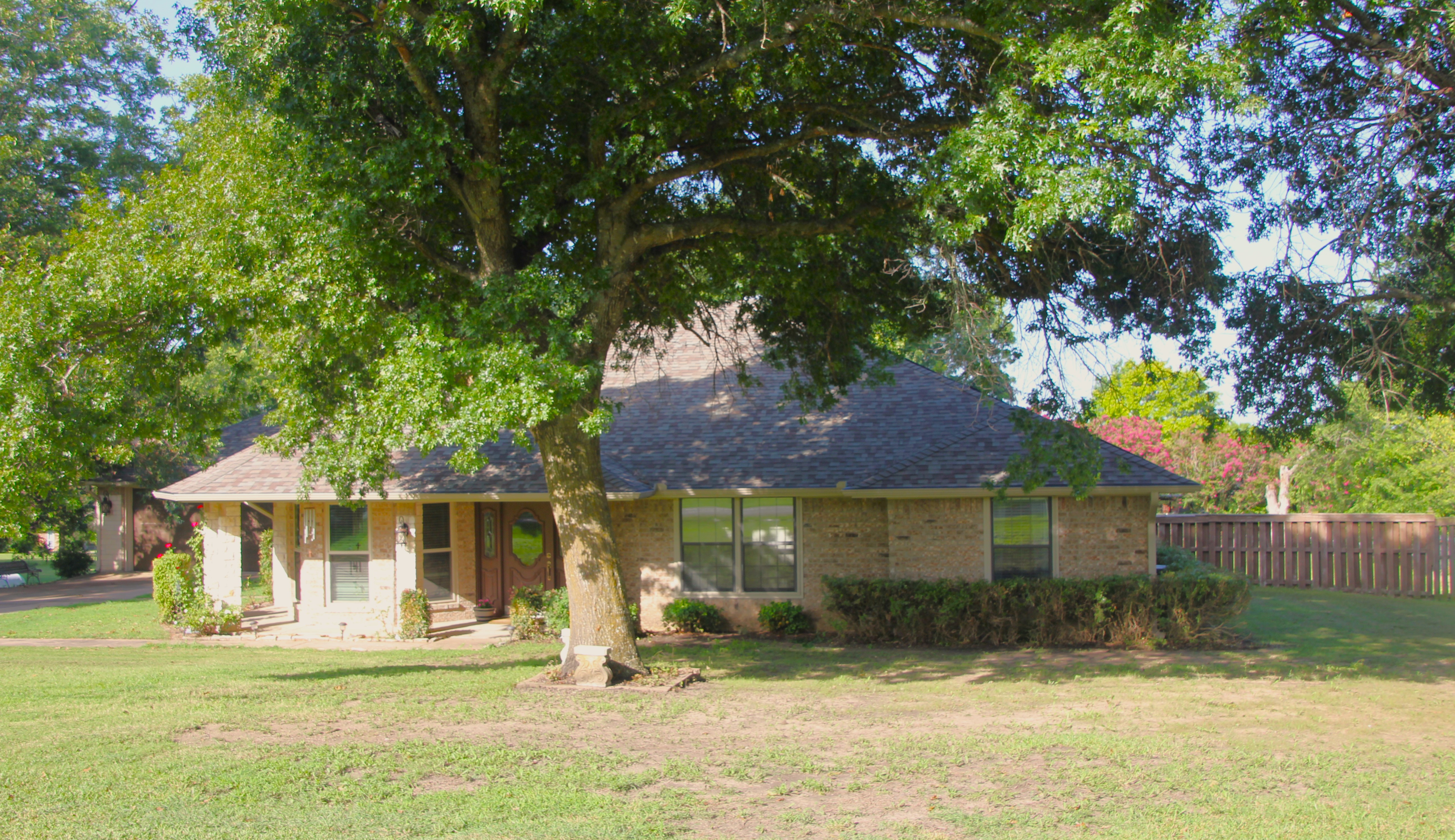 Sherman, Texas, 75495, United States, 4 Bedrooms Bedrooms, ,3 BathroomsBathrooms,Residential,For Sale,1913206