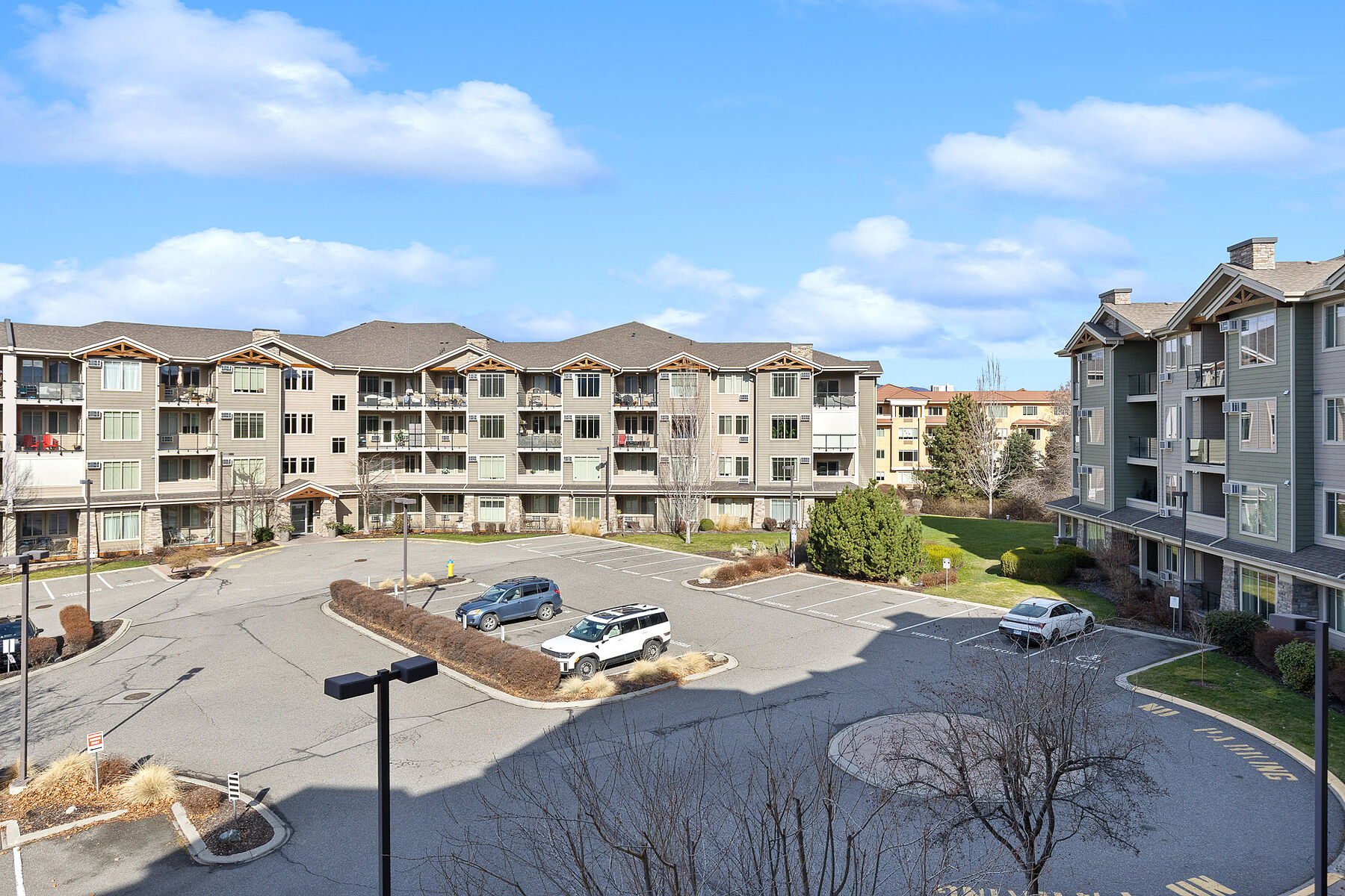  Mission Meadows Condo - 物件實景