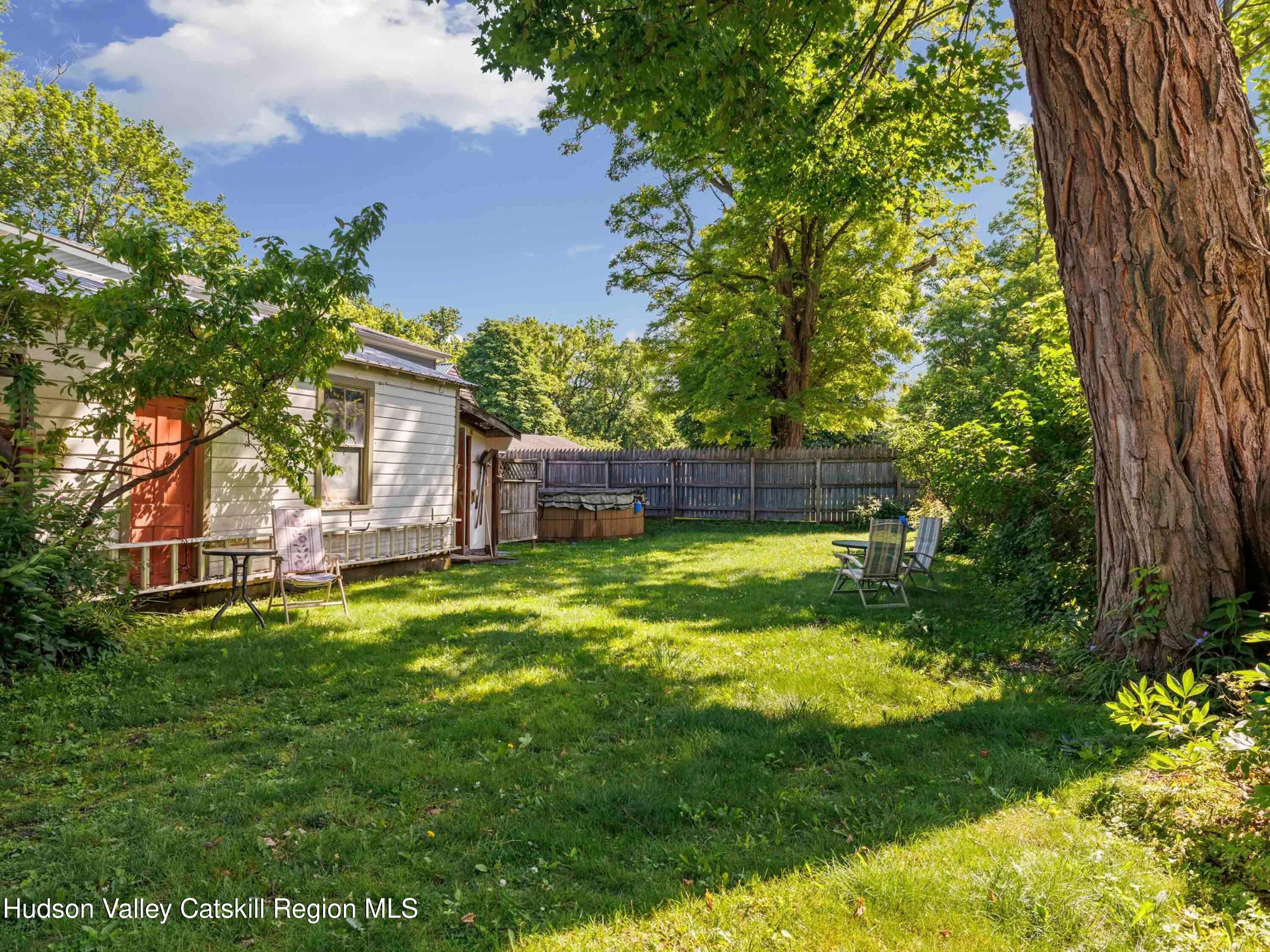 Saugerties, New York, 12477, United States, 3 Bedrooms Bedrooms, ,2 BathroomsBathrooms,Residential,For Sale,1874966