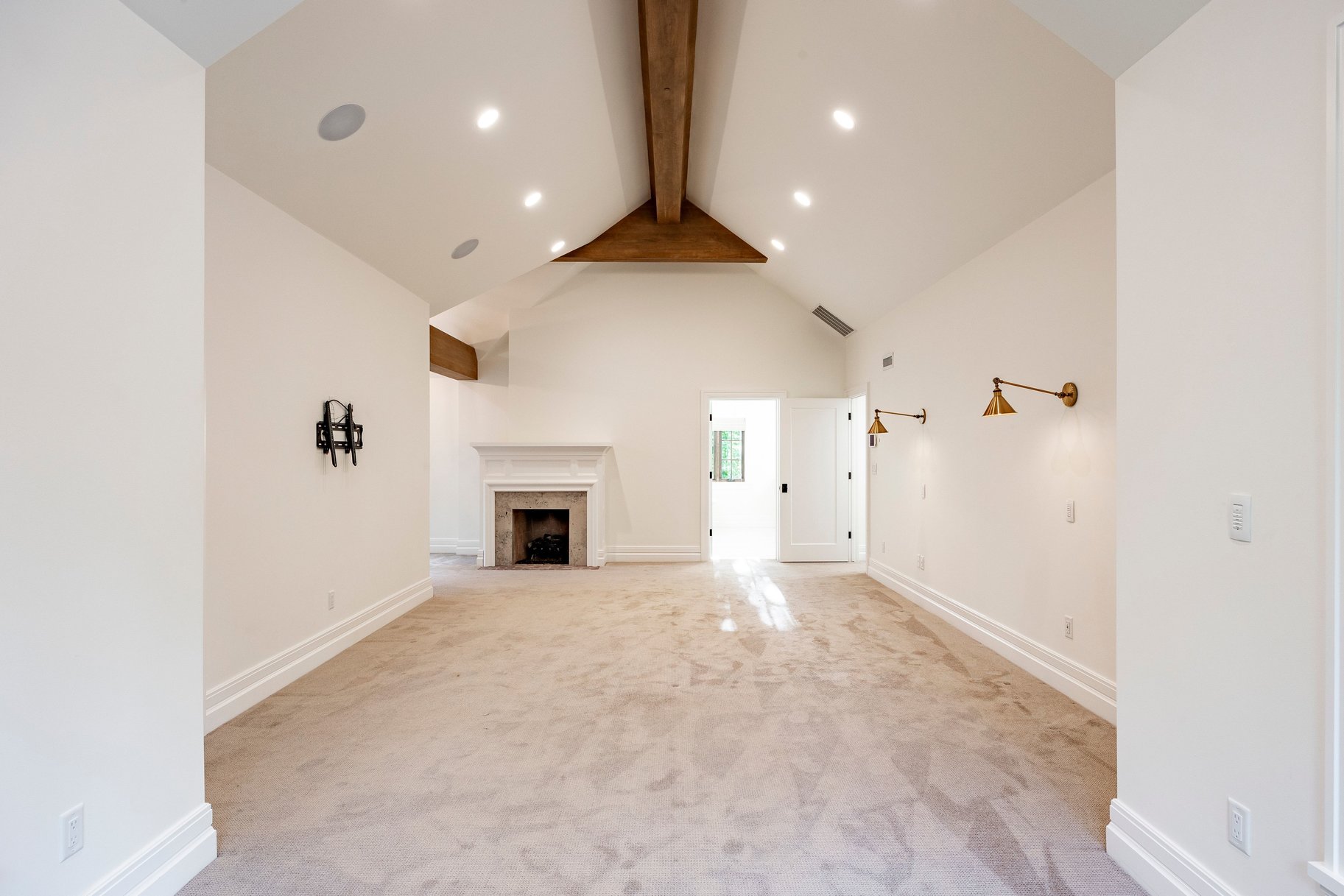  Stunning Tudor Estate in Premier Walker Lane Neighborhood - 物件實景