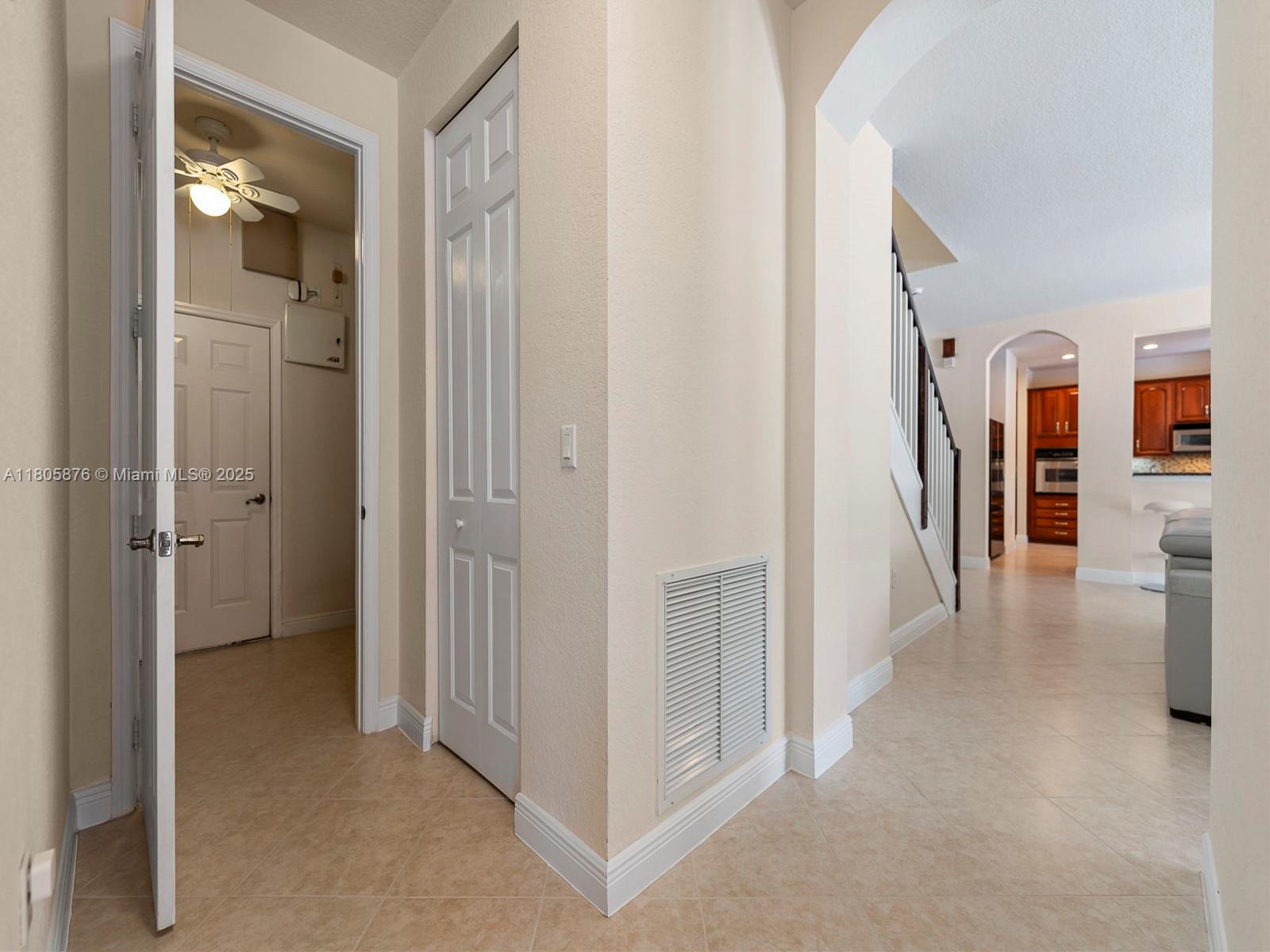 Weston, Florida, 33332, United States, 5 Bedrooms Bedrooms, ,5 BathroomsBathrooms,Residential,For Sale,1826480