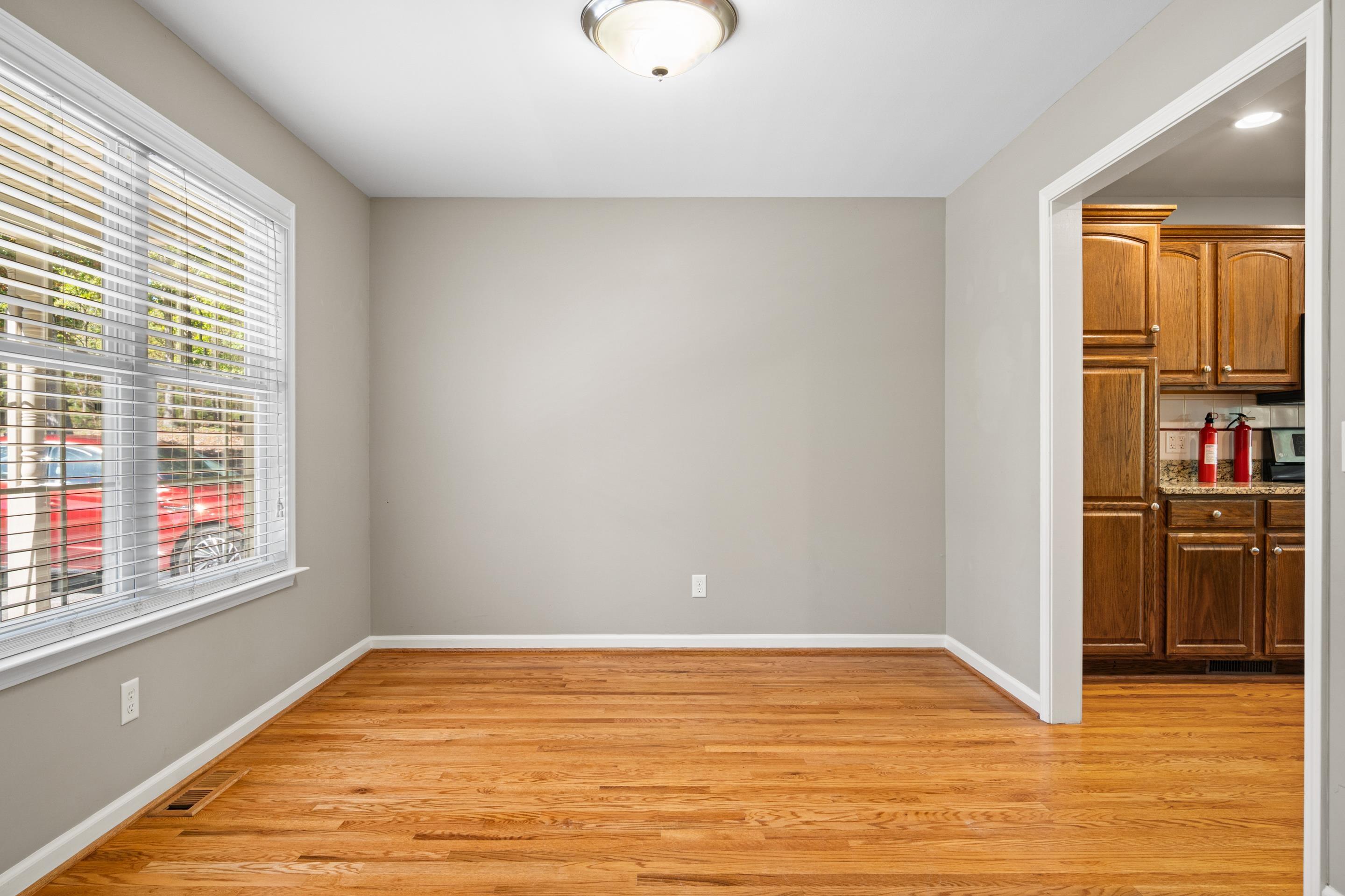 Blacksburg, Virginia, 24060, United States, 3 Bedrooms Bedrooms, ,4 BathroomsBathrooms,Residential,For Sale,1961376