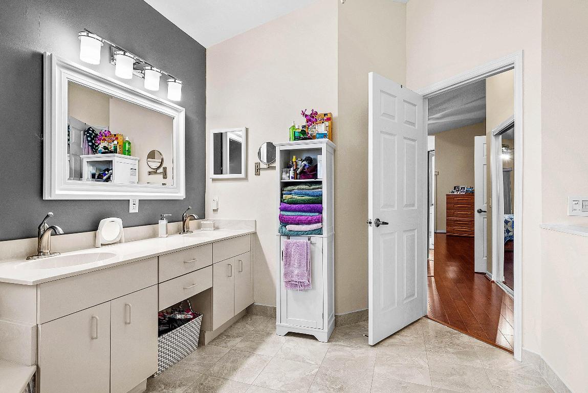 Boynton Beach, Florida, 33437, United States, 3 Bedrooms Bedrooms, ,2 BathroomsBathrooms,Residential,For Sale,1996648