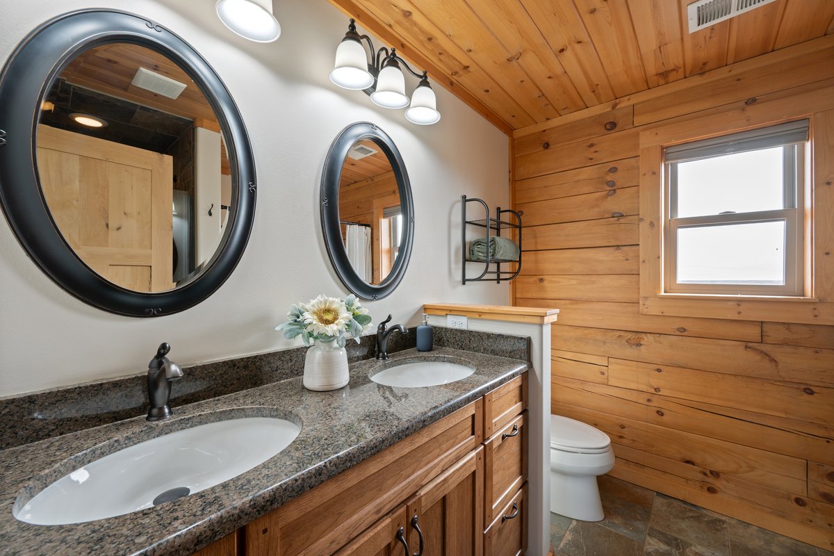 Carpenter, Wyoming, 82054, United States, 4 Bedrooms Bedrooms, ,3 BathroomsBathrooms,Residential,For Sale,1985736