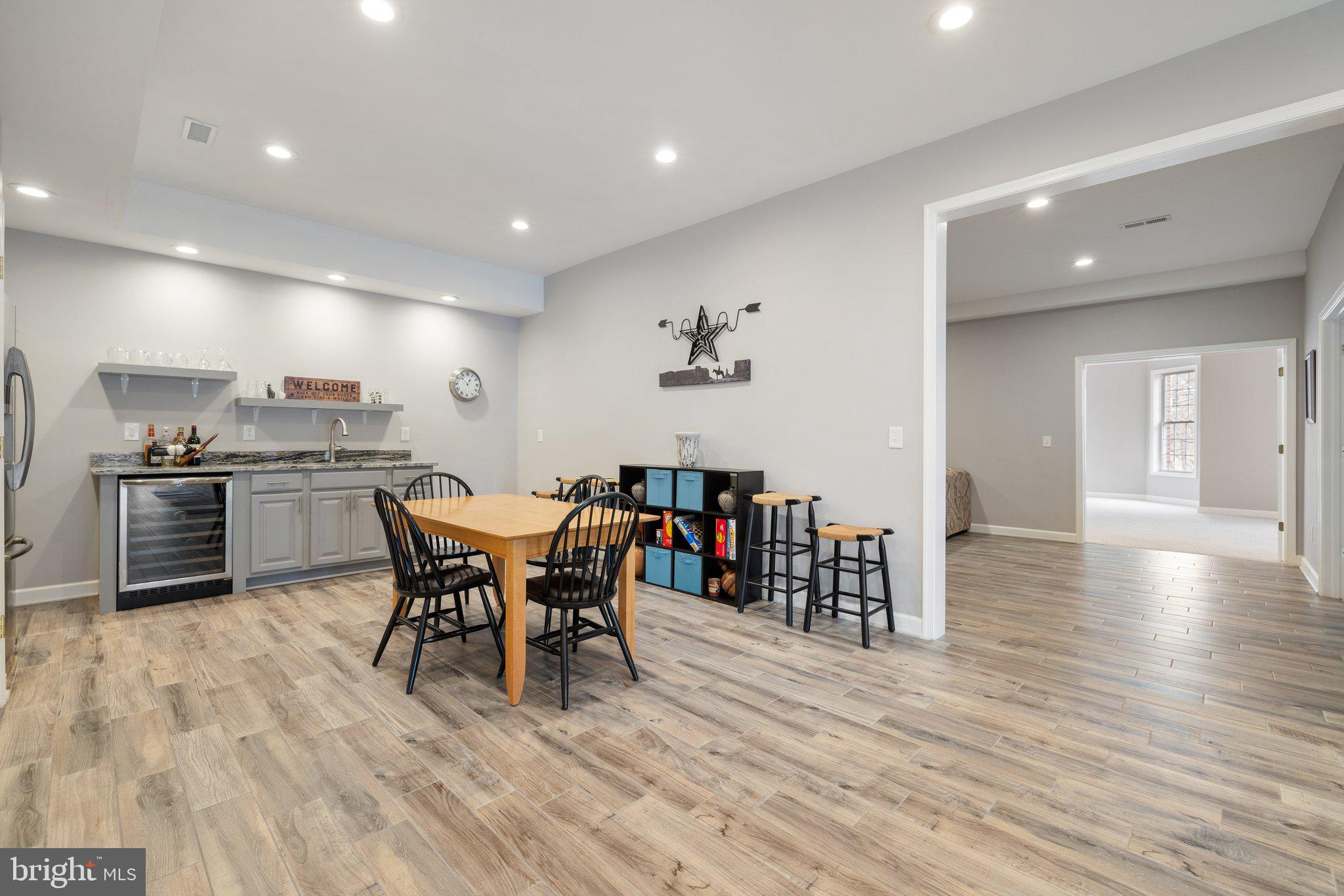 Warrenton, Virginia, 20186, United States, 6 Bedrooms Bedrooms, ,6 BathroomsBathrooms,Residential,For Sale,1914249