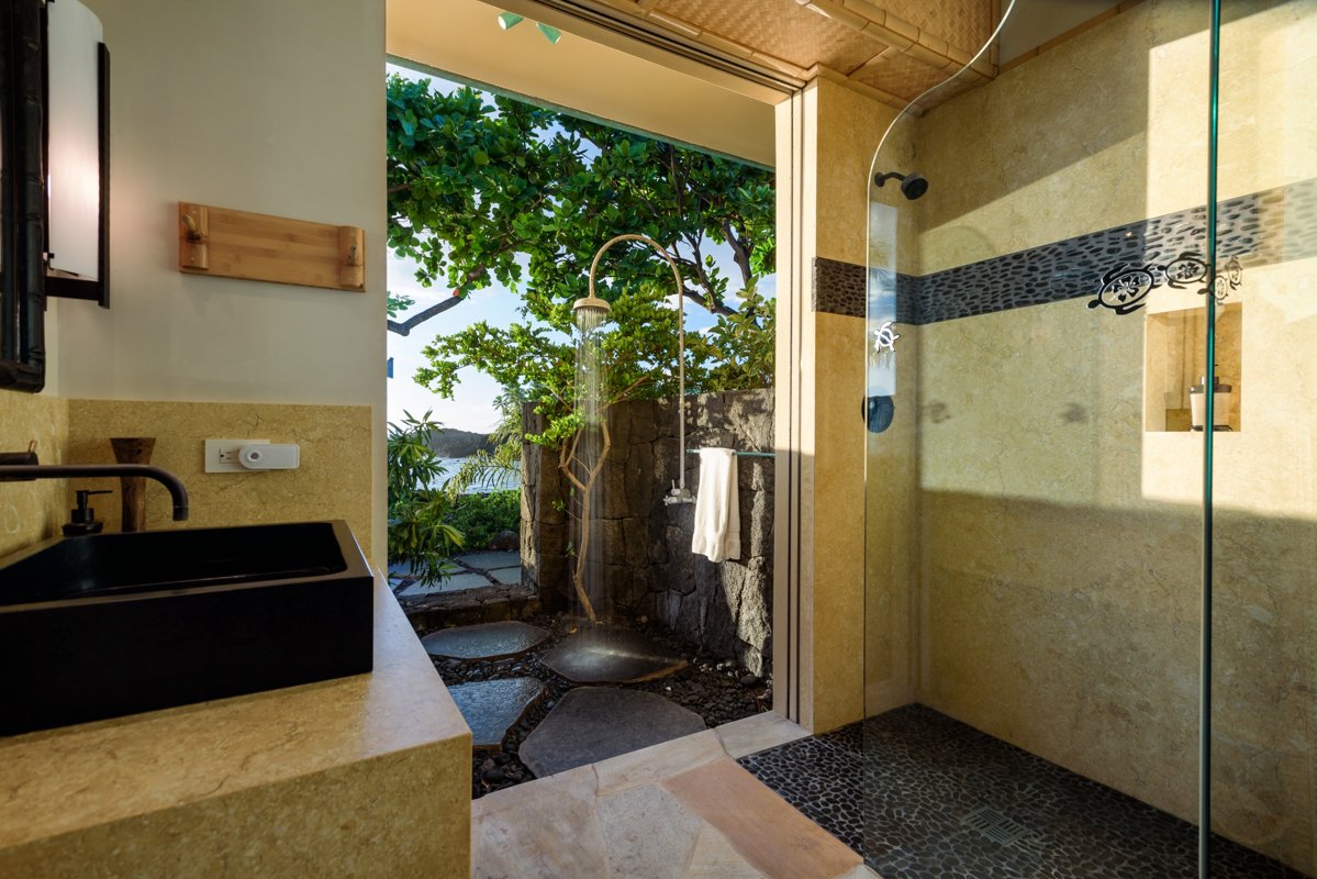 Kailua-Kona, Hawaii, 96740, United States, 8 Bedrooms Bedrooms, ,13 BathroomsBathrooms,Residential,For Sale,1998870