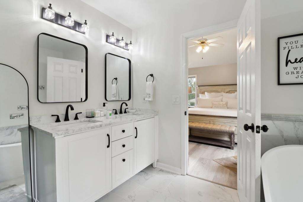 Woodstock, Georgia, 30188, United States, 5 Bedrooms Bedrooms, ,3 BathroomsBathrooms,Residential,For Sale,1979704