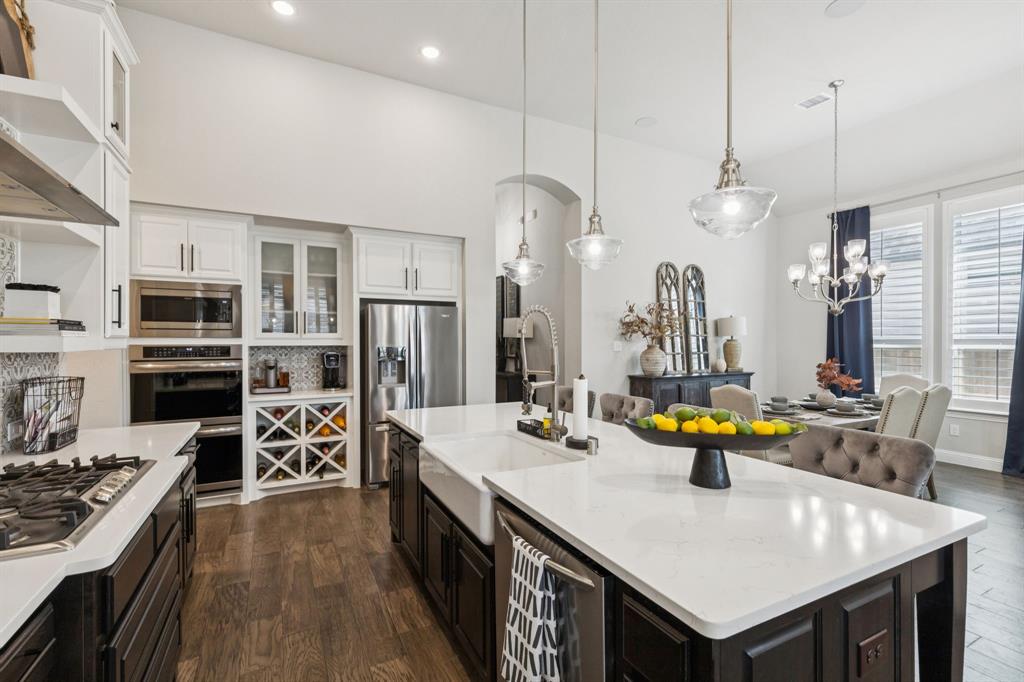 Fort Worth, Texas, 76052, United States, 4 Bedrooms Bedrooms, ,4 BathroomsBathrooms,Residential,For Sale,1960581