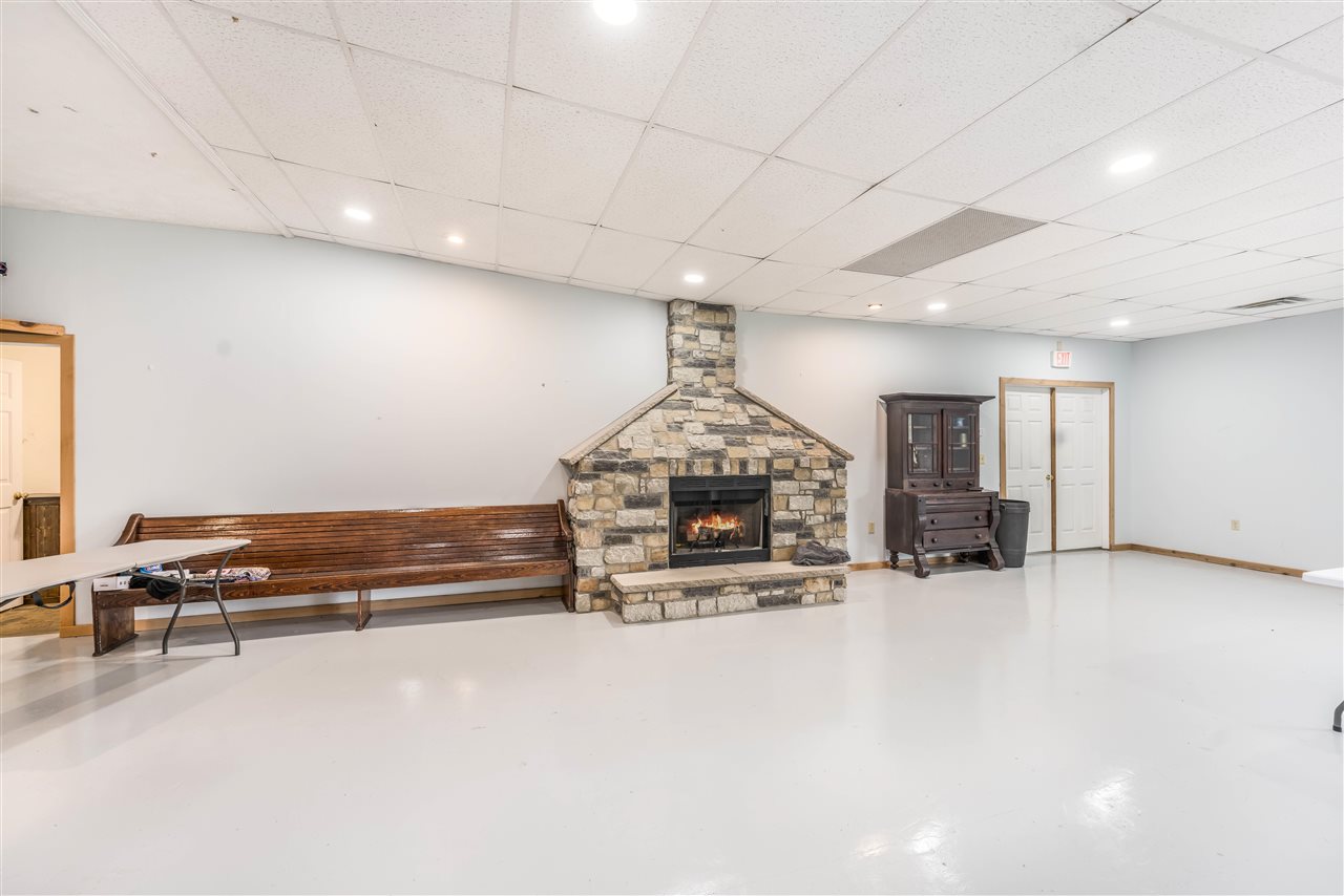 Connersville, Indiana, 47331, United States, 3 Bedrooms Bedrooms, ,2 BathroomsBathrooms,Residential,For Sale,1847503