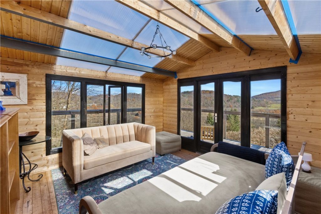 South Kortright, New York, 13842, United States, 3 Bedrooms Bedrooms, ,2 BathroomsBathrooms,Residential,For Sale,1986563