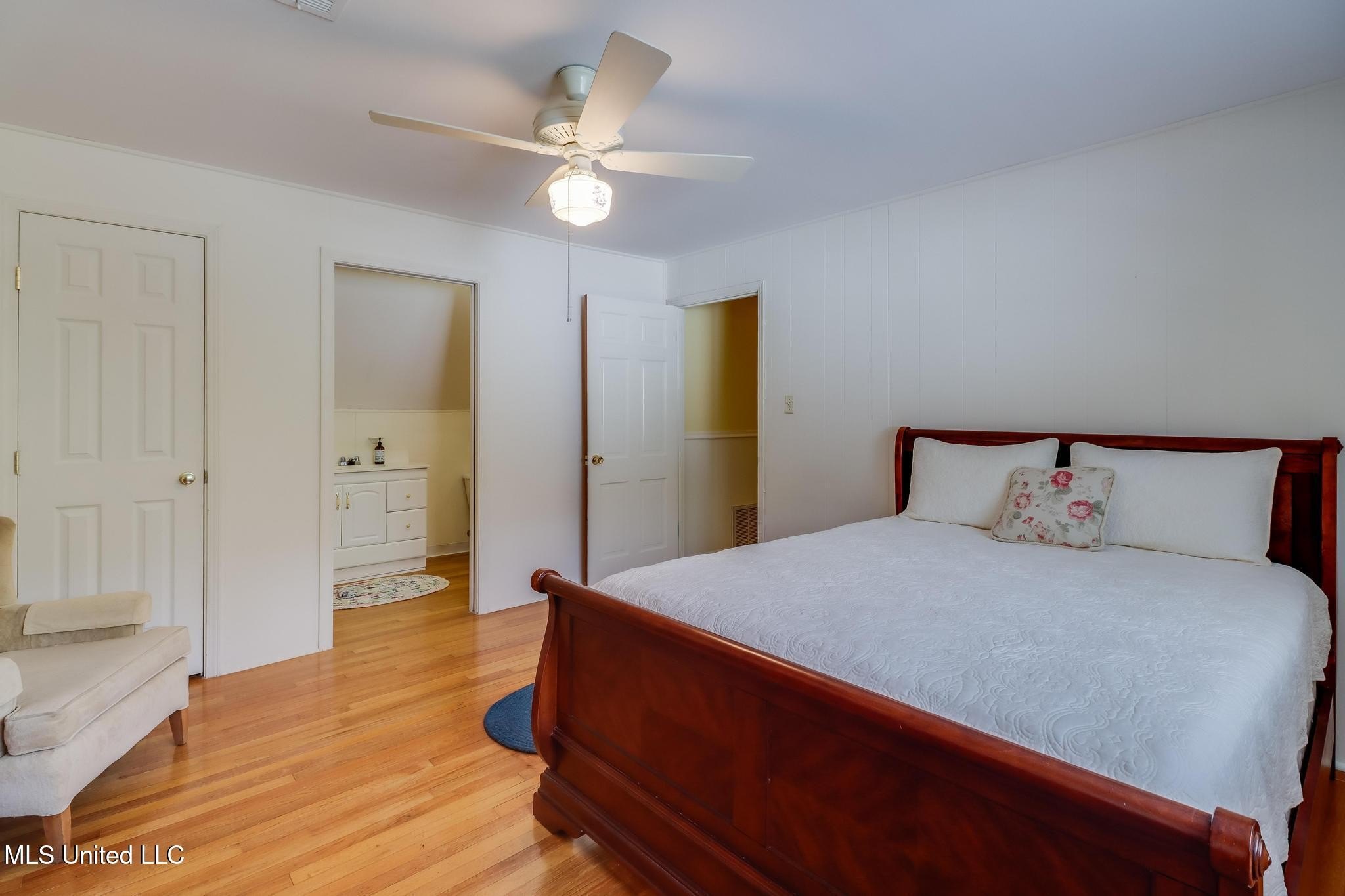 Gulfport, Mississippi, 39507, United States, 4 Bedrooms Bedrooms, ,4 BathroomsBathrooms,Residential,For Sale,1977287