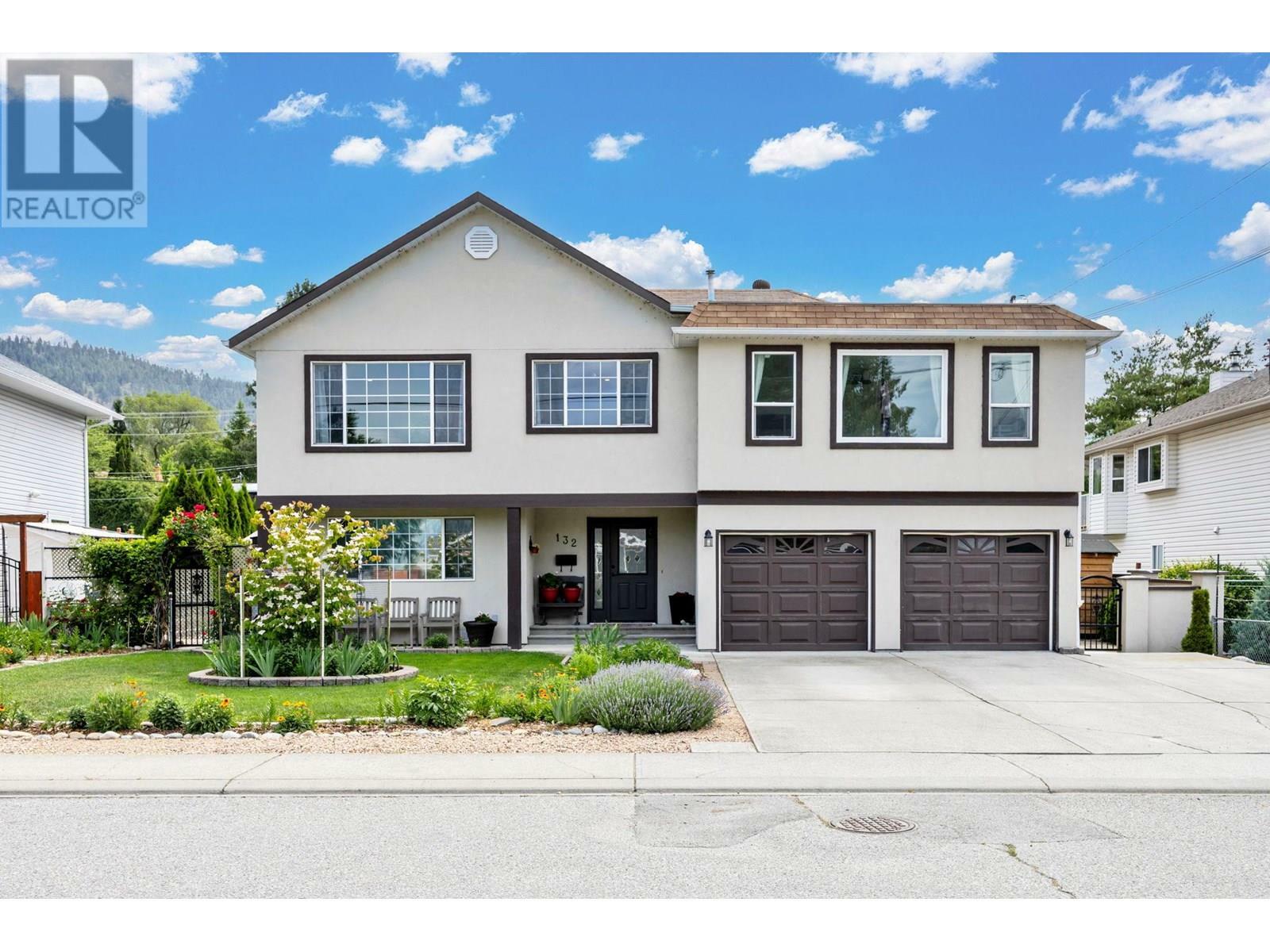 PENTICTON, British Columbia, V2A 1A7, CA, 6 Bedrooms Bedrooms, ,4 BathroomsBathrooms,Residential,For Sale,1859946