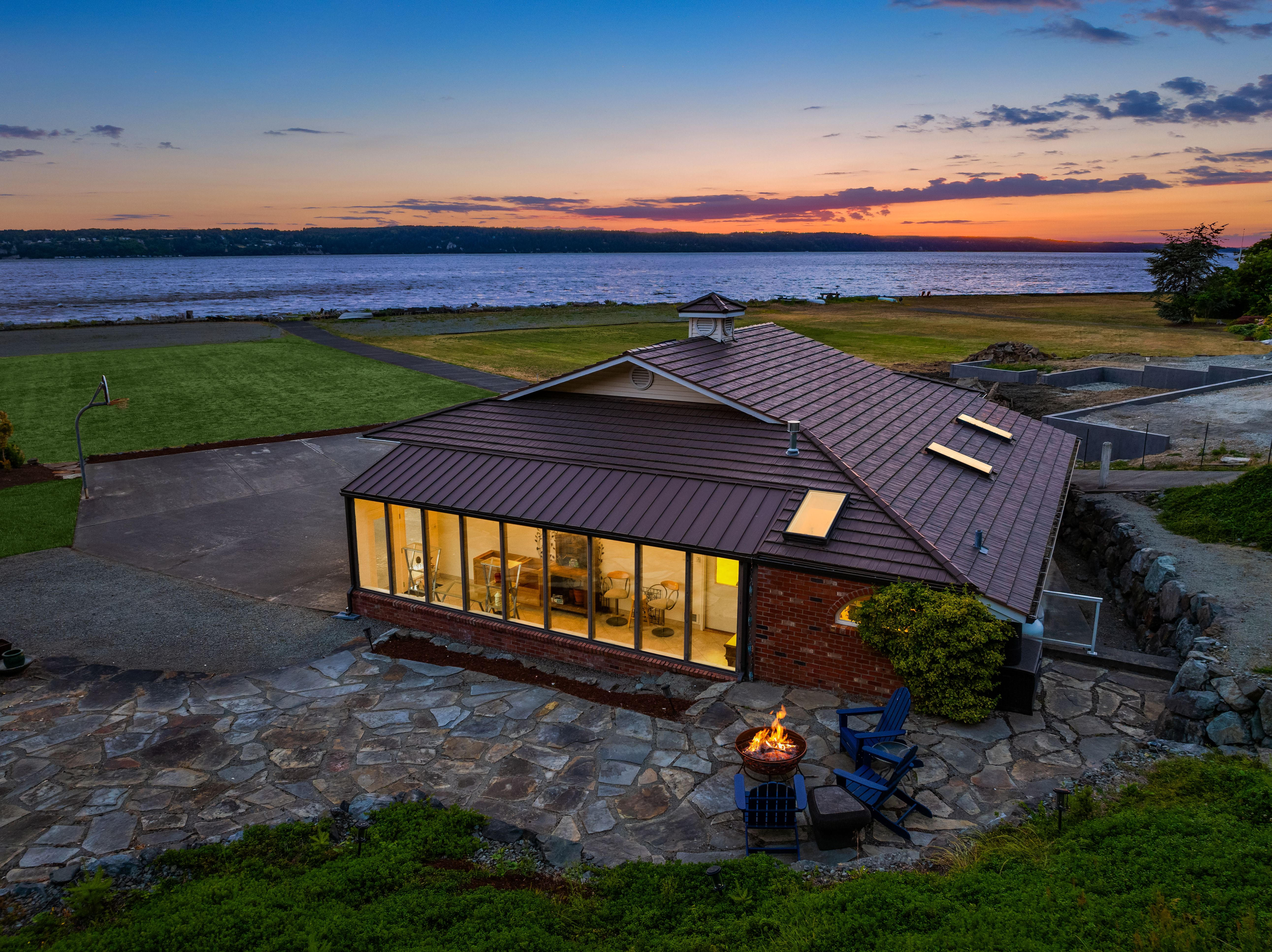  2106 Breezy Point Rd, Camano, WA 98282 - 物件實景