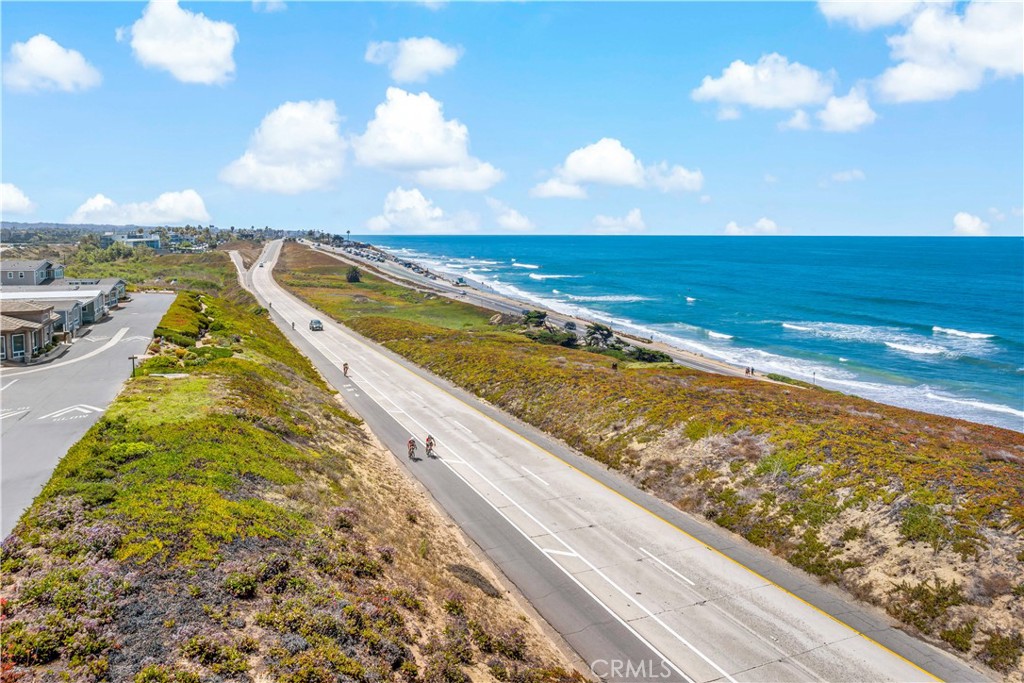 Carlsbad, California, 92011, United States, 2 Bedrooms Bedrooms, ,2 BathroomsBathrooms,Residential,For Sale,1977737