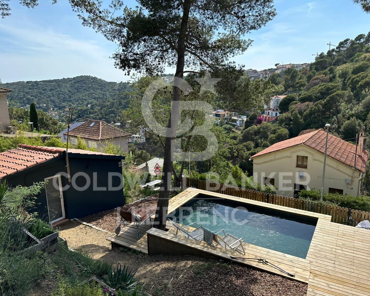 Barcelona, Catalonia, ES, 4 Bedrooms Bedrooms, ,1 BathroomBathrooms,Residential,For Sale,1988279