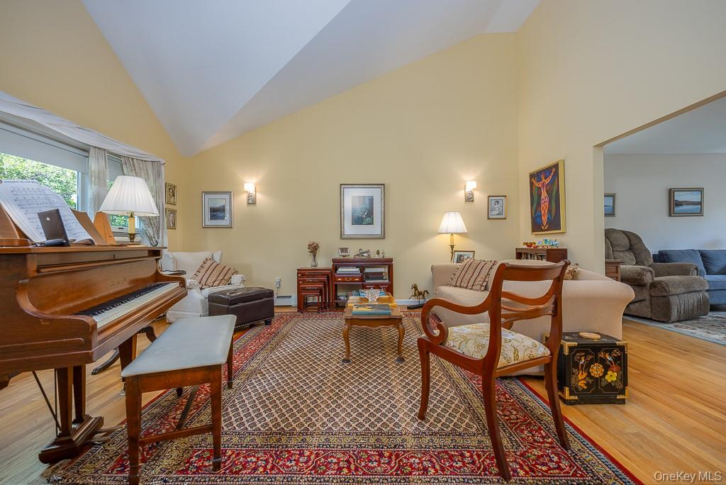 Stony Point, New York, 10980, United States, 5 Bedrooms Bedrooms, ,3 BathroomsBathrooms,Residential,For Sale,1918019