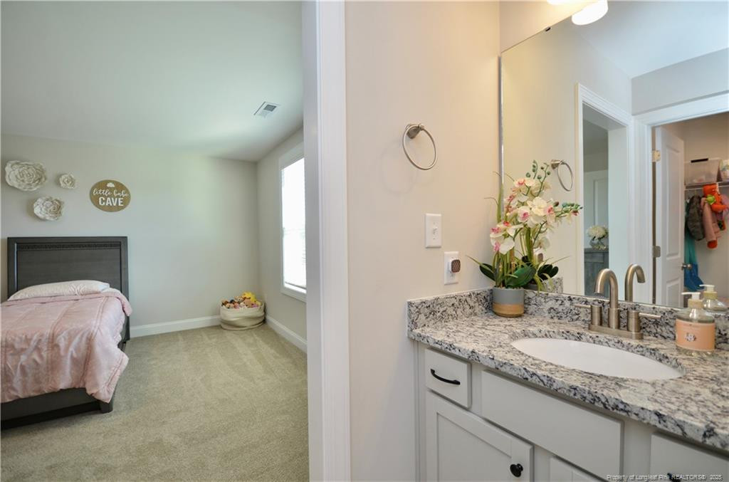 Spring Hope, North Carolina, 28390, United States, 5 Bedrooms Bedrooms, ,4 BathroomsBathrooms,Residential,For Sale,1993285