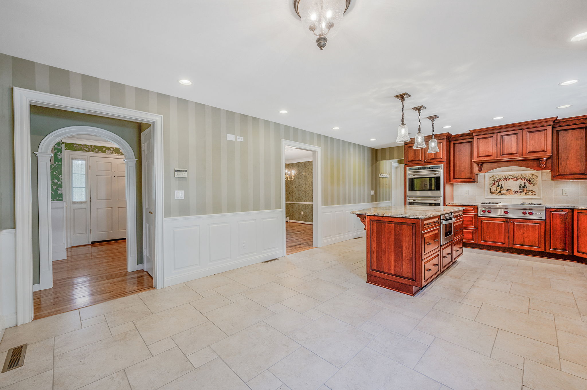 Mount Sinai, New York, 11766, United States, 4 Bedrooms Bedrooms, ,3 BathroomsBathrooms,Residential,For Sale,1924395