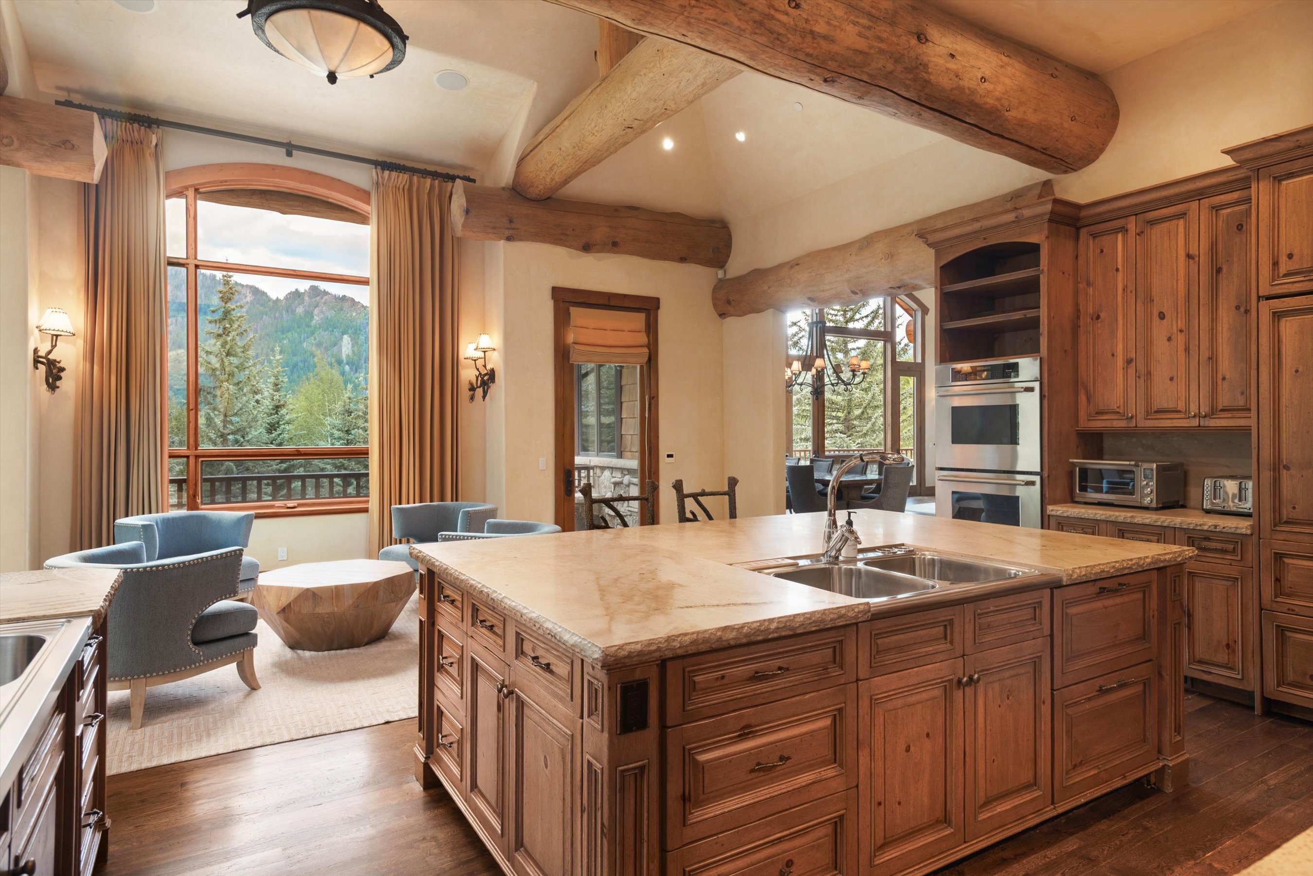  Prestigious Willoughby Way Mountain Home - 物件實景