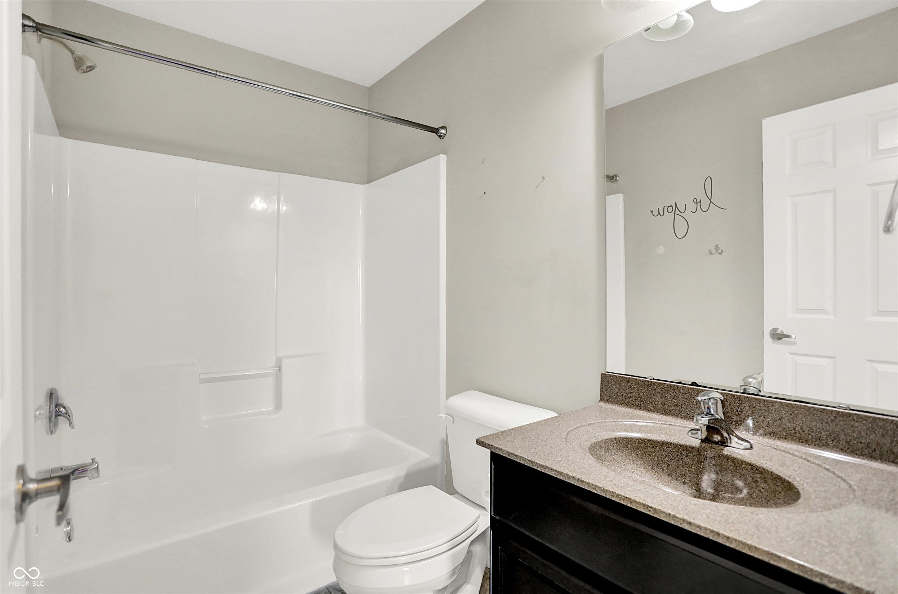 Bargersville, Indiana, 46106, United States, 5 Bedrooms Bedrooms, ,4 BathroomsBathrooms,Residential,For Sale,1975044