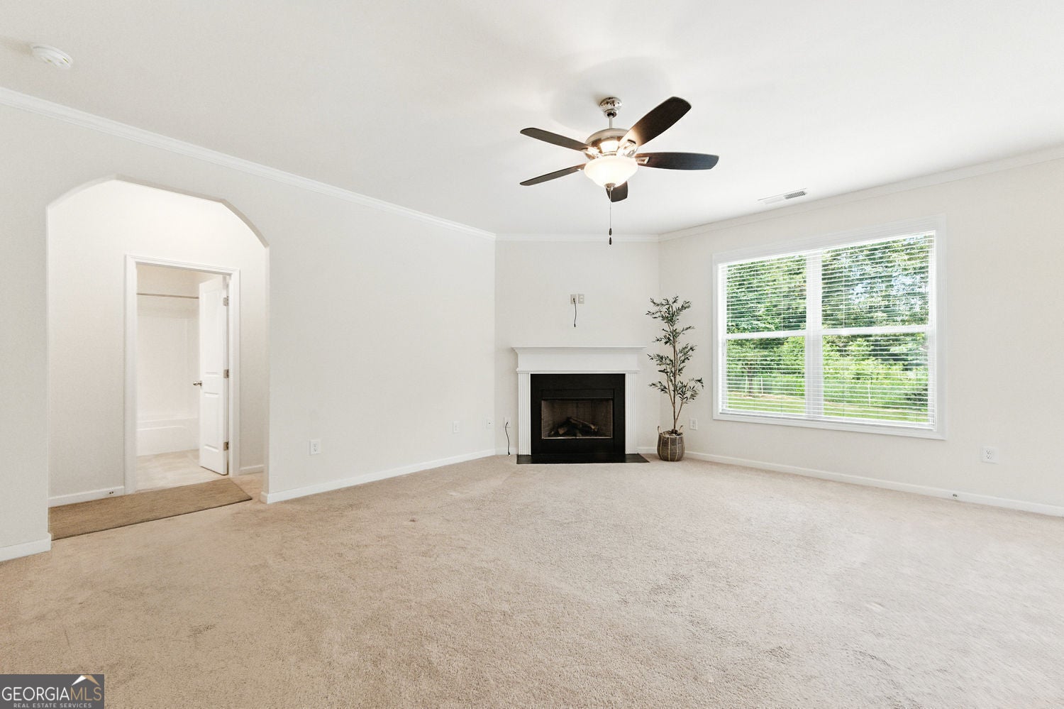 Suwanee, Georgia, 30024, United States, 5 Bedrooms Bedrooms, ,3 BathroomsBathrooms,Residential,For Sale,1867941