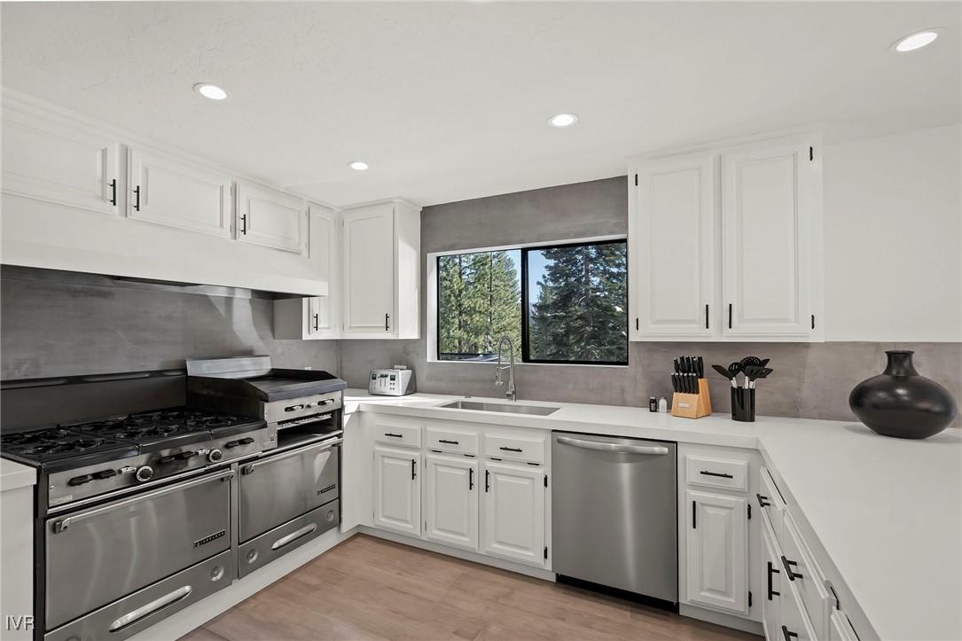 Incline Village, Nevada, 89451, United States, 6 Bedrooms Bedrooms, ,4 BathroomsBathrooms,Residential,For Sale,1794453