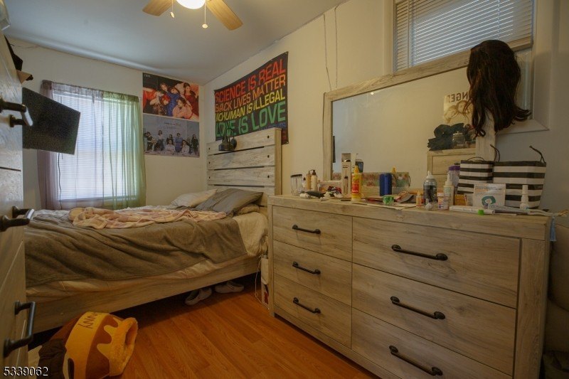 Linden City, New Jersey, 07036-2802, United States, 4 Bedrooms Bedrooms, ,2 BathroomsBathrooms,Residential,For Sale,1977001