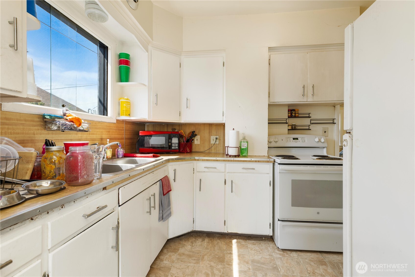 Bellingham, Washington, 98225, United States, 4 Bedrooms Bedrooms, ,1 BathroomBathrooms,Residential,For Sale,1984475