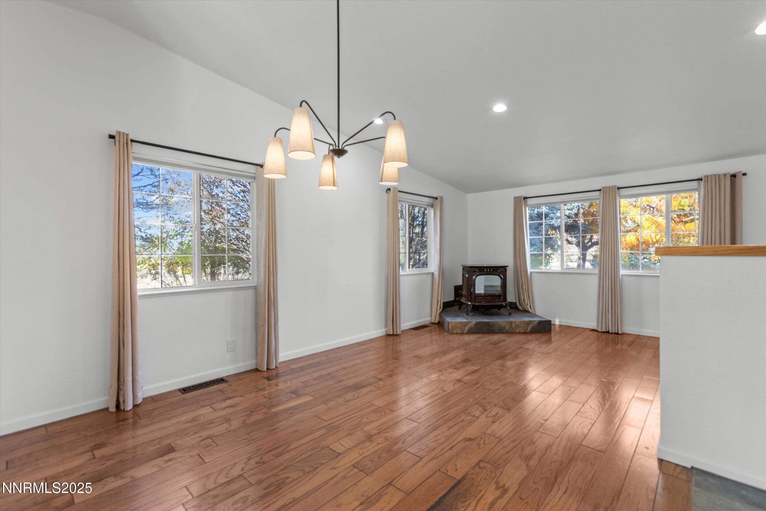 Sparks, Nevada, 89441, United States, 3 Bedrooms Bedrooms, ,2 BathroomsBathrooms,Residential,For Sale,1987470