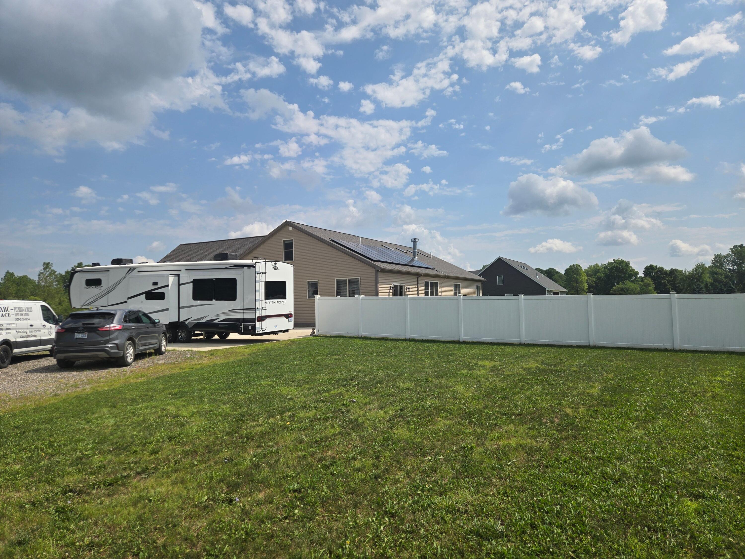 Belleville, Michigan, 48111, United States, 5 Bedrooms Bedrooms, ,5 BathroomsBathrooms,Residential,For Sale,1976520