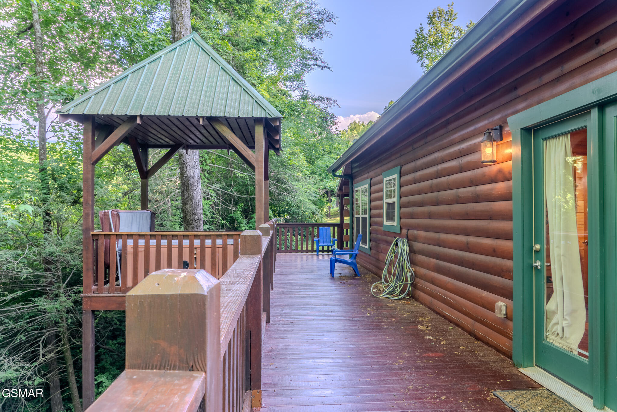 Gatlinburg, Tennessee, 37738, United States, 5 Bedrooms Bedrooms, ,4 BathroomsBathrooms,Residential,For Sale,1835099