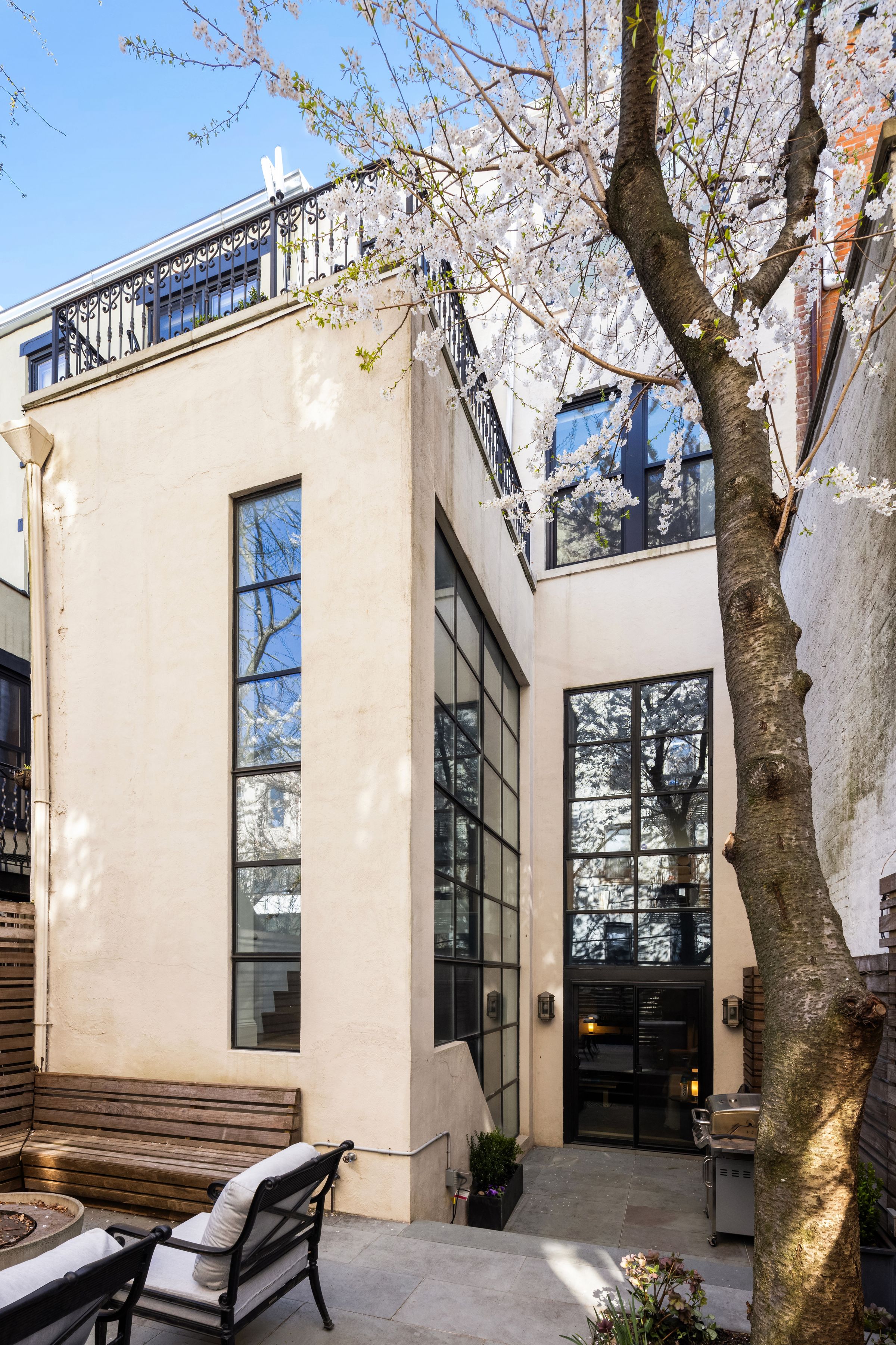  527 3rd Street - 物件實景