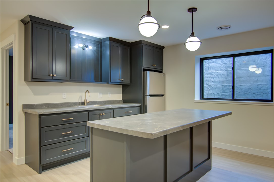 Eau Claire, Wisconsin, 54701, United States, 3 Bedrooms Bedrooms, ,2 BathroomsBathrooms,Residential,For Sale,1984514