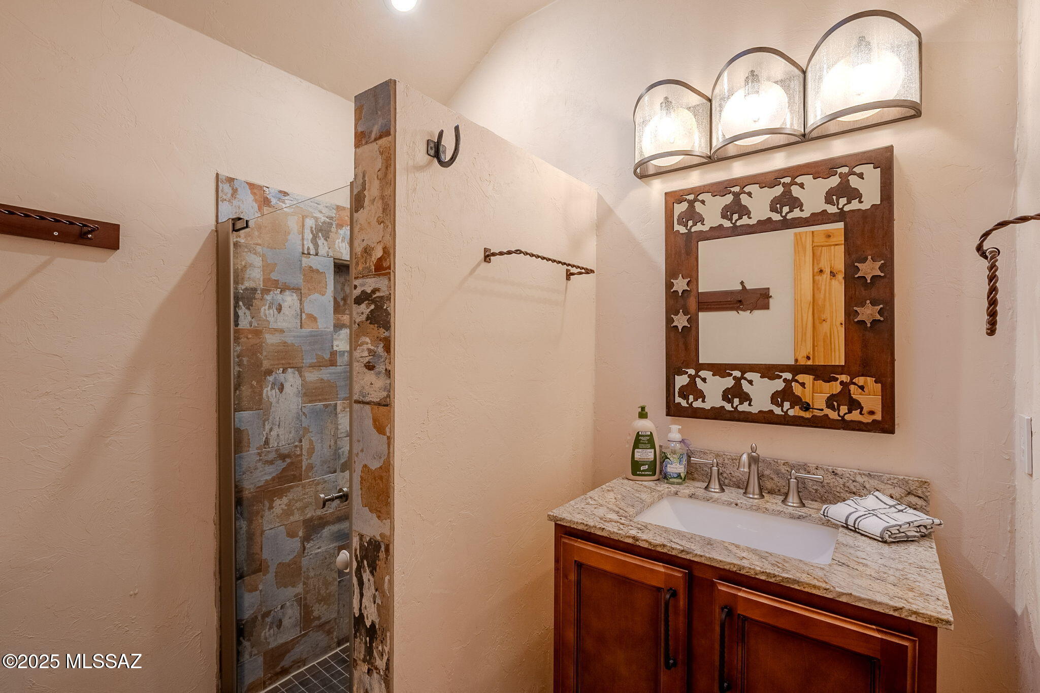 Tucson, Arizona, 85719, United States, 5 Bedrooms Bedrooms, ,5 BathroomsBathrooms,Residential,For Sale,1778389