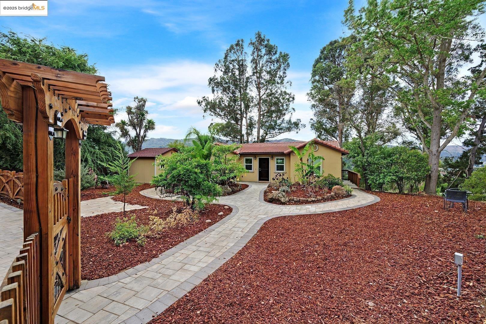 El Sobrante, California, 94803, United States, 4 Bedrooms Bedrooms, ,3 BathroomsBathrooms,Residential,For Sale,1986532