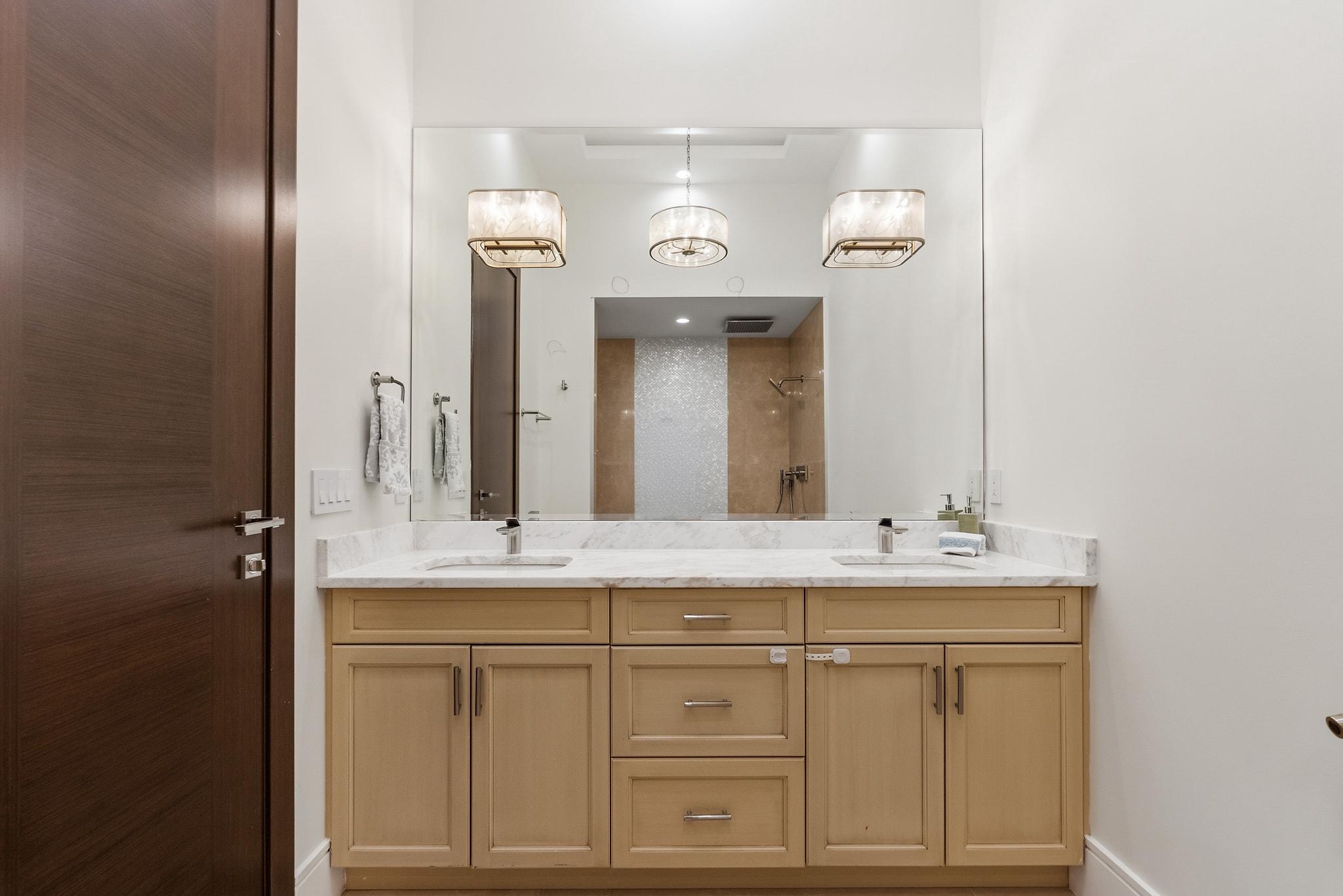  8880 Bradley Boulevard, Bethesda, MD, 20817 - 物件實景
