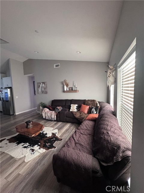 Hesperia, California, 92345, United States, 4 Bedrooms Bedrooms, ,3 BathroomsBathrooms,Residential,For Sale,1983476