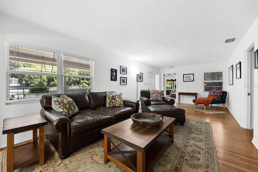 Gainesville, Florida, 32605, United States, 4 Bedrooms Bedrooms, ,3 BathroomsBathrooms,Residential,For Sale,1908257