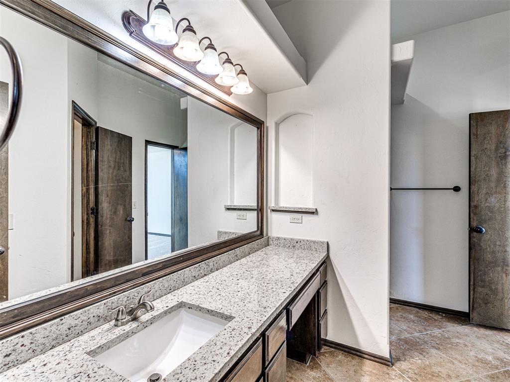 Edmond, Oklahoma, 73012, United States, 4 Bedrooms Bedrooms, ,3 BathroomsBathrooms,Residential,For Sale,1996470