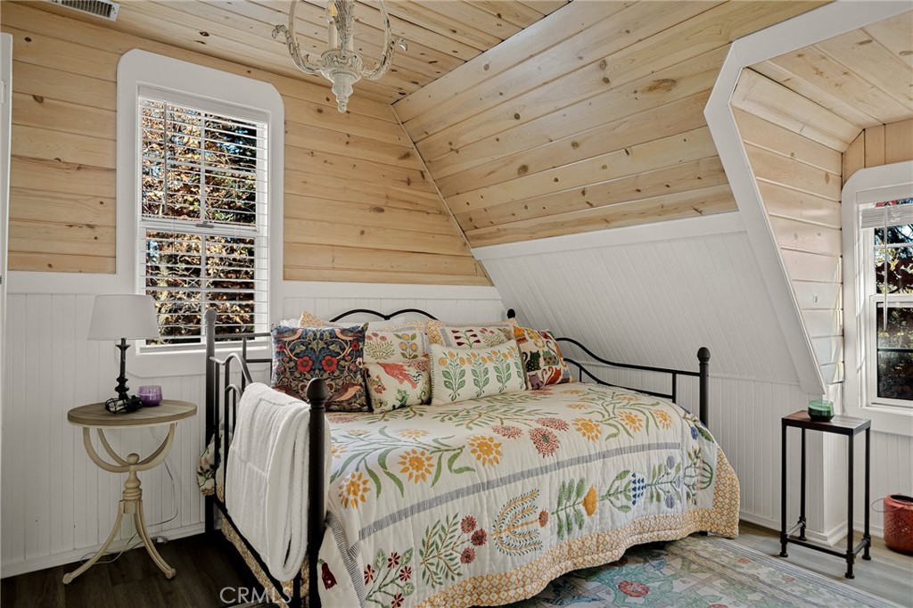 Lake Arrowhead, California, 92352, United States, 3 Bedrooms Bedrooms, ,2 BathroomsBathrooms,Residential,For Sale,1984793