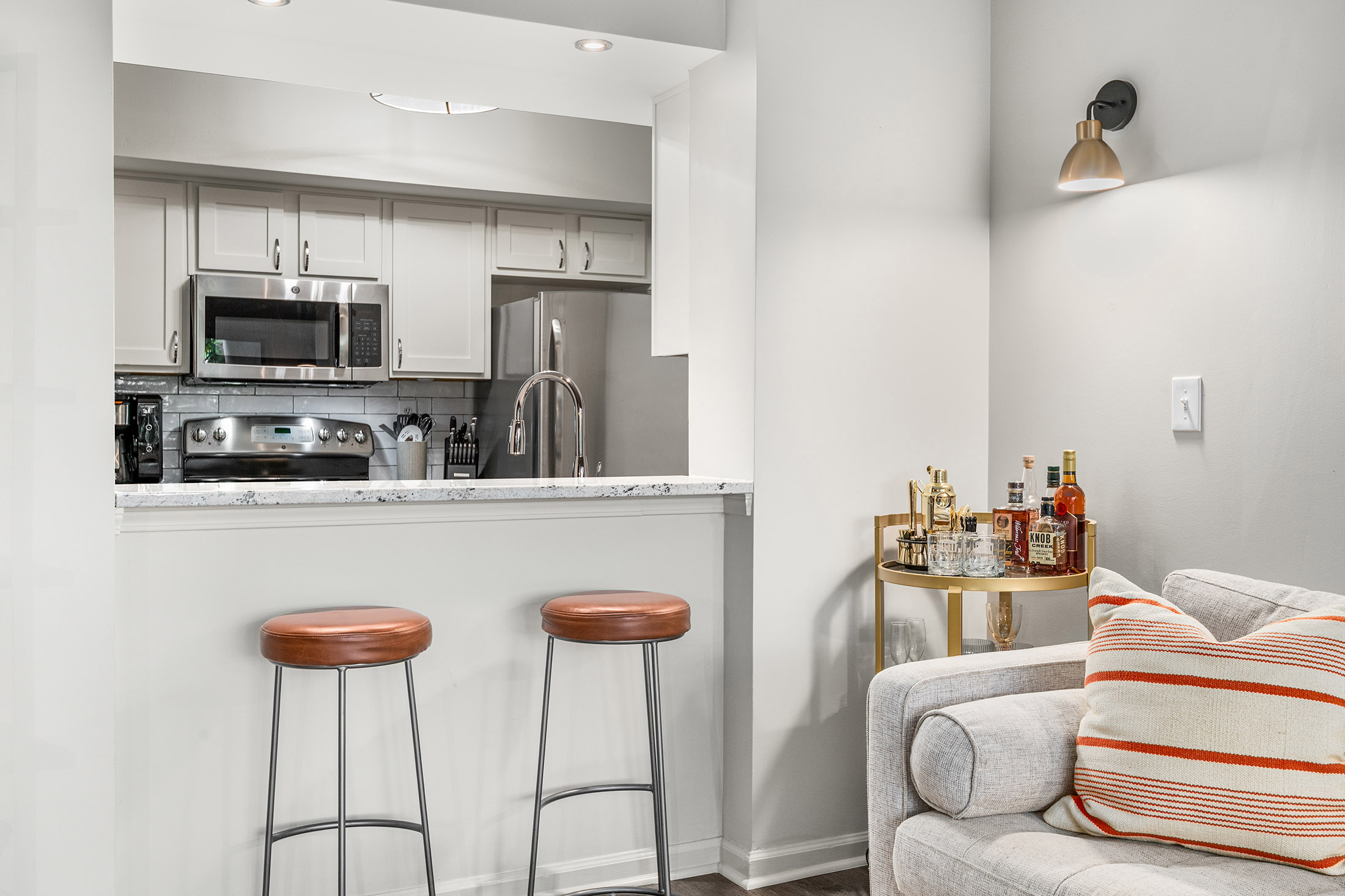  Chic Midtown Flat Completely Updated - 物件實景