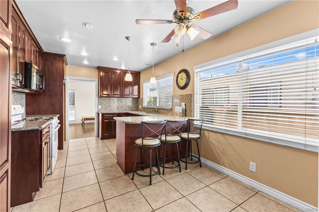 Compton, California, 90221, United States, 3 Bedrooms Bedrooms, ,2 BathroomsBathrooms,Residential,For Sale,1922771