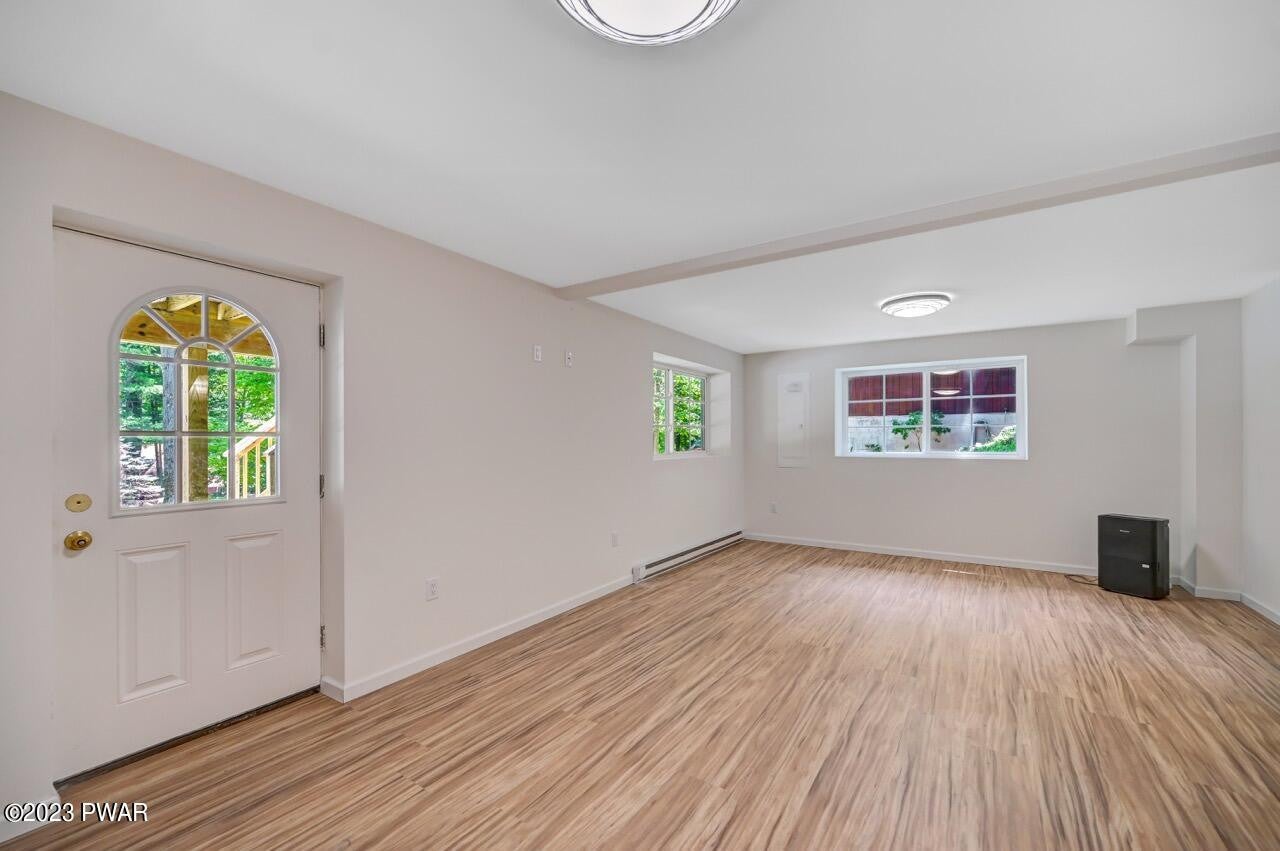 Lake Ariel, Pennsylvania, 18436, United States, 4 Bedrooms Bedrooms, ,4 BathroomsBathrooms,Residential,For Sale,2040060