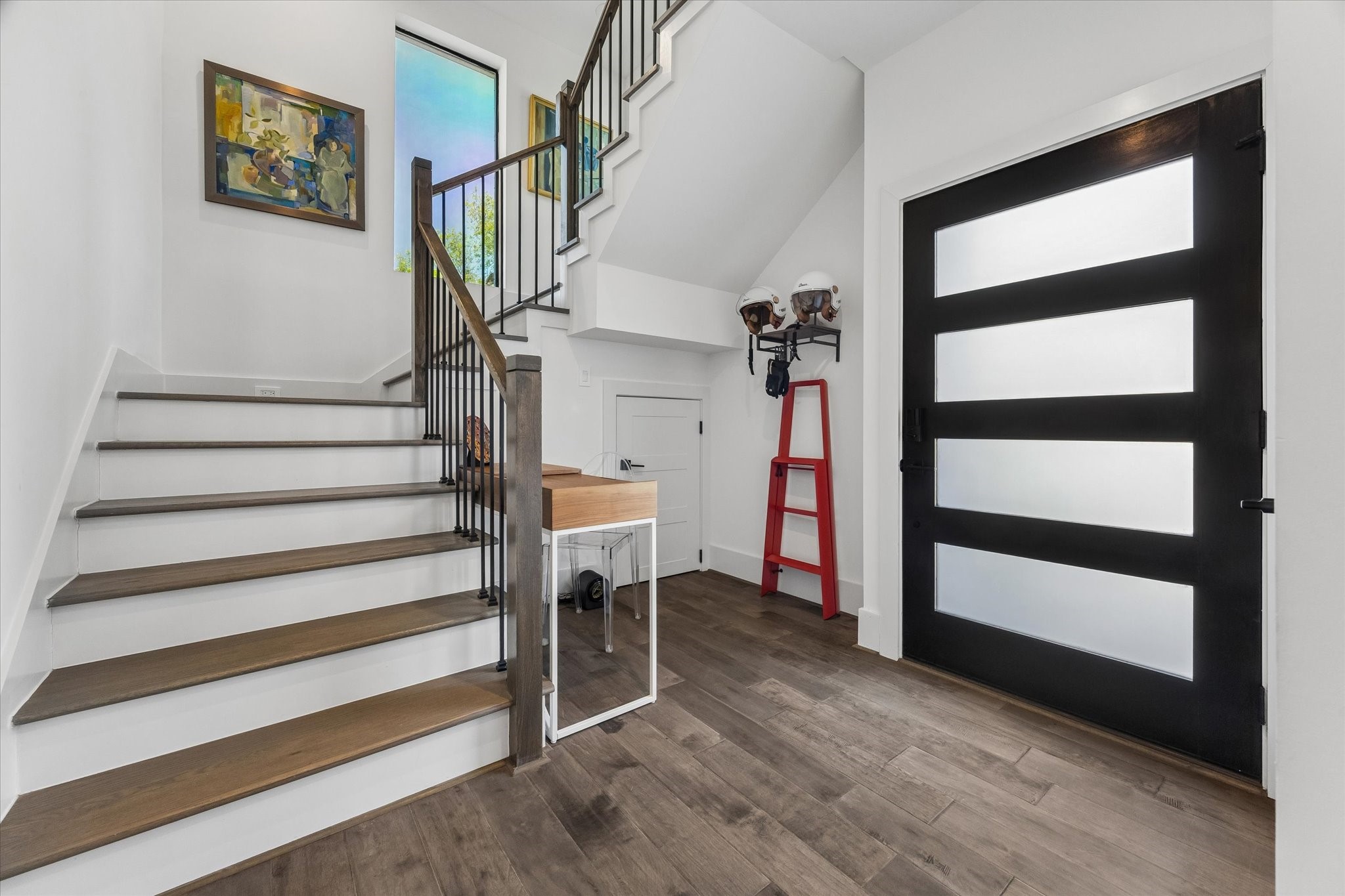  2435 Sheridan Street - 物件實景