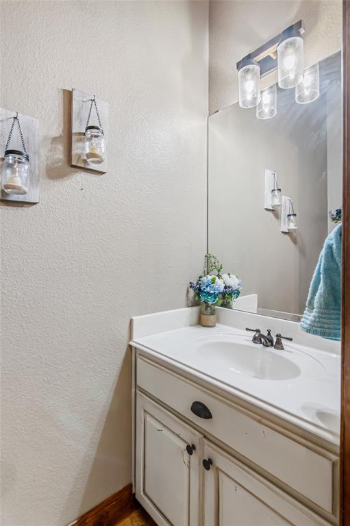Azle, Texas, 76020, United States, 3 Bedrooms Bedrooms, ,3 BathroomsBathrooms,Residential,For Sale,1934218