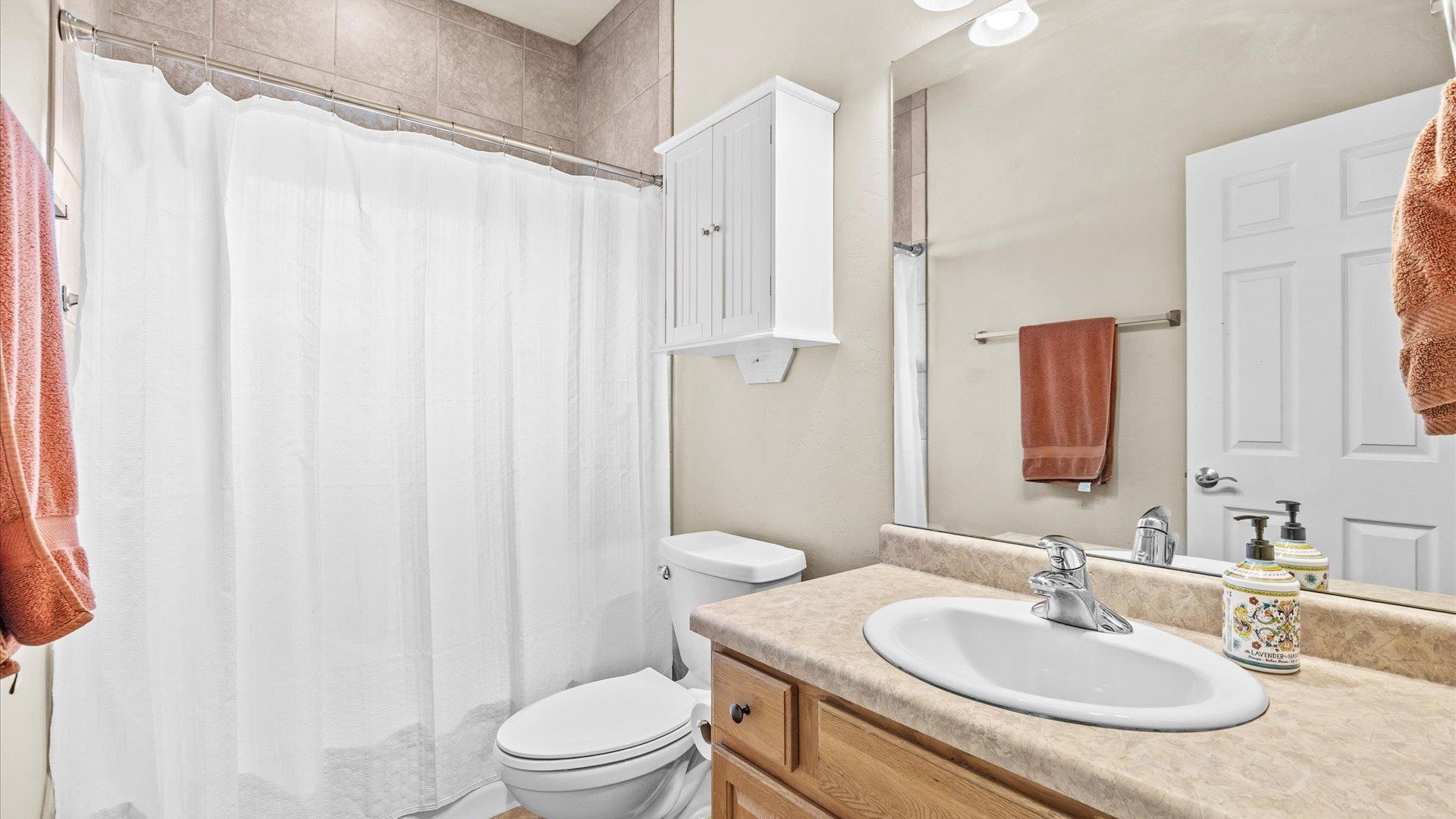 Grand Junction, Colorado, 81504, United States, 4 Bedrooms Bedrooms, ,2 BathroomsBathrooms,Residential,For Sale,1932359